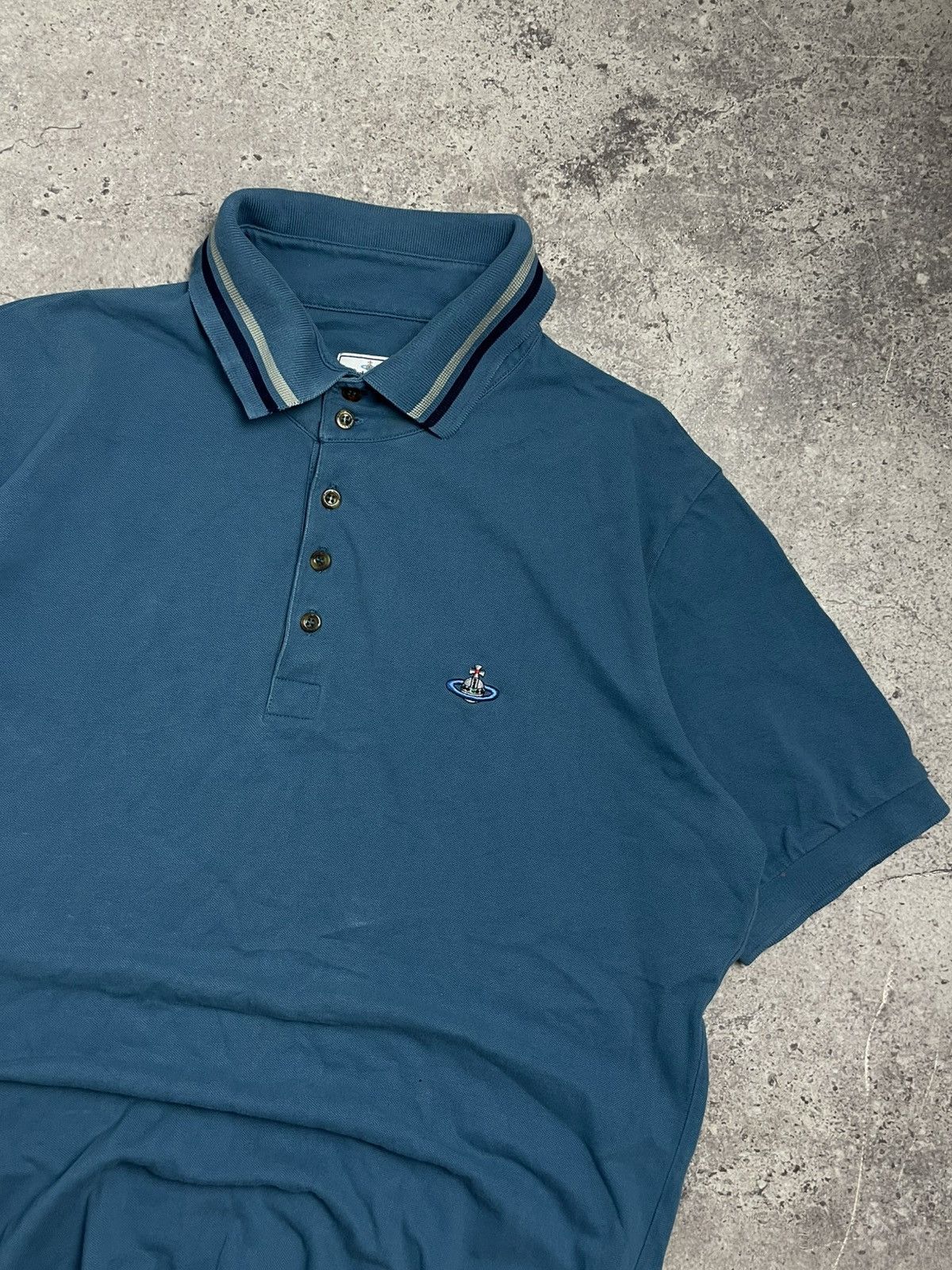 Vivienne Westwood Vintage Vivienne Westwood Polo Shirt Logo Orb Basic Luxury Size US XXL / EU 58 / 5 - 2 Thumbnail