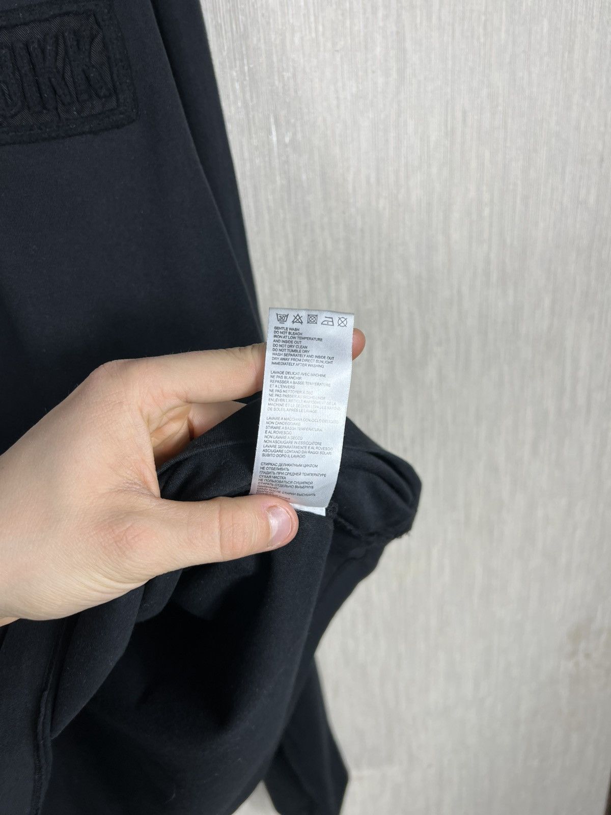 Dirk Bikkembergs Archive Dirk Bikkembergs v-neck buttons long sleeve tee logo Size US M / EU 48-50 / 2 - 10 Thumbnail