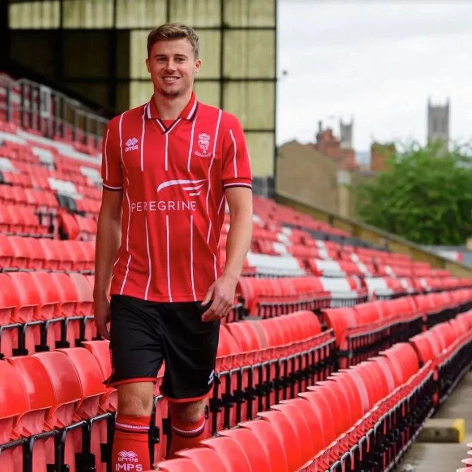 All Sport LINCOLN CITY 2020 2021 HOME FOOTBALL SHIRT SOCCER JERSEY Size US S / EU 44-46 / 1 - 8 Thumbnail