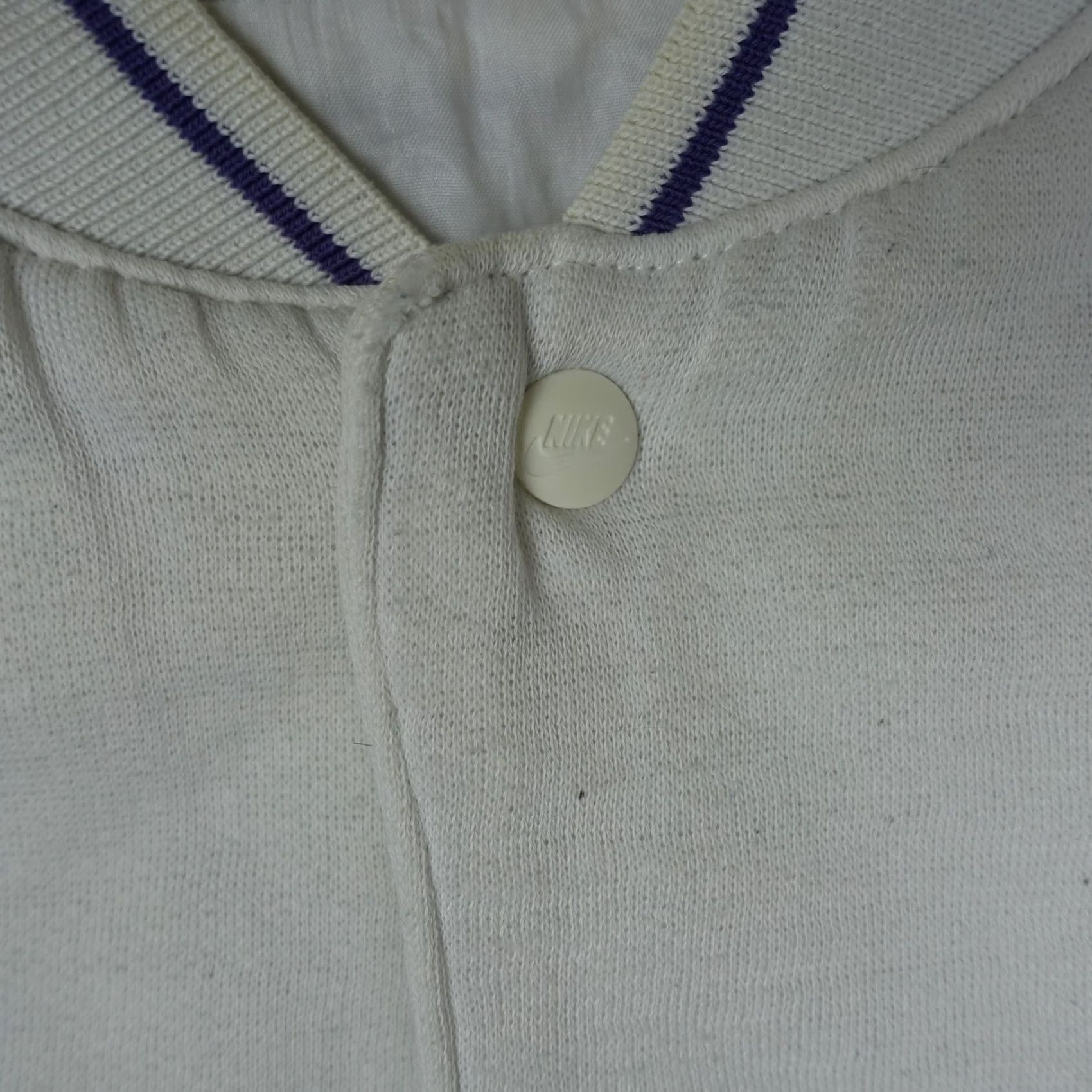 Nike VINTAGE Nike Jacket Mens M White Bomber Varsity Sweatshirt 1980s M Jacket USA 80s Mens Size US M / EU 48-50 / 2 - 4 Thumbnail