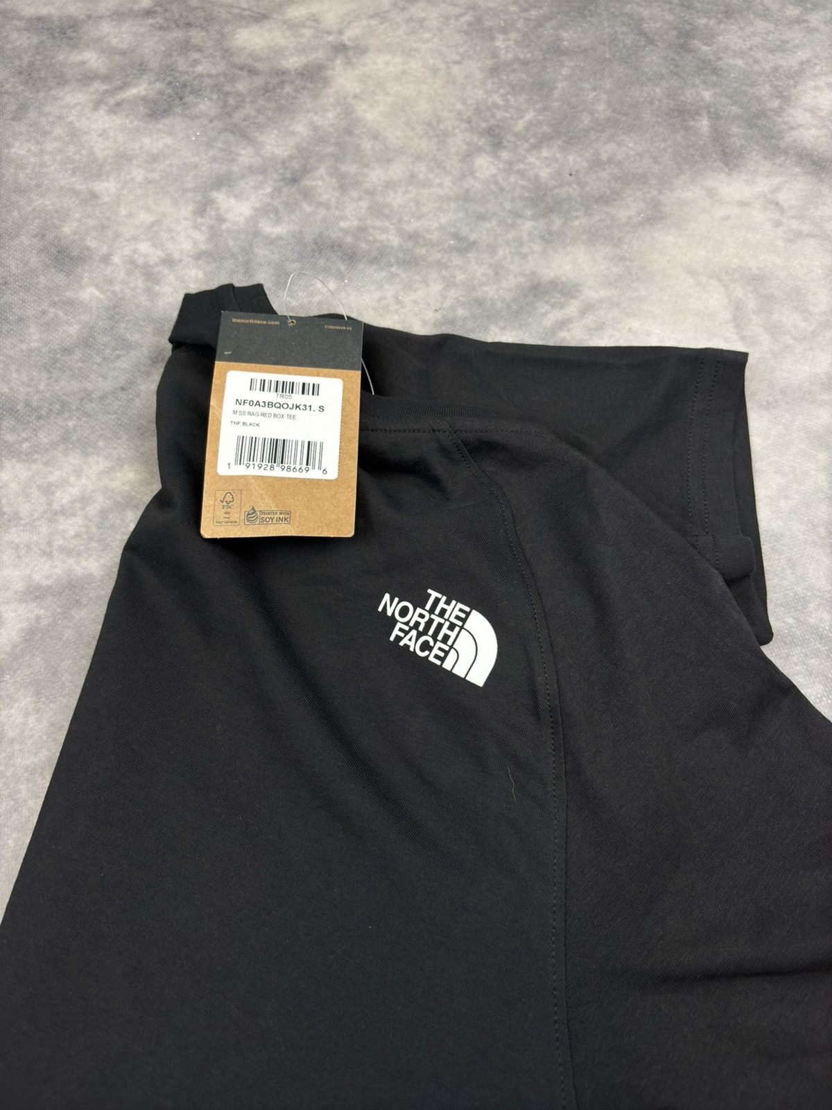 The Mountain The North Face TNF t shirt Big Logo gorpcore outdoor new Size US S / EU 44-46 / 1 - 4 Thumbnail