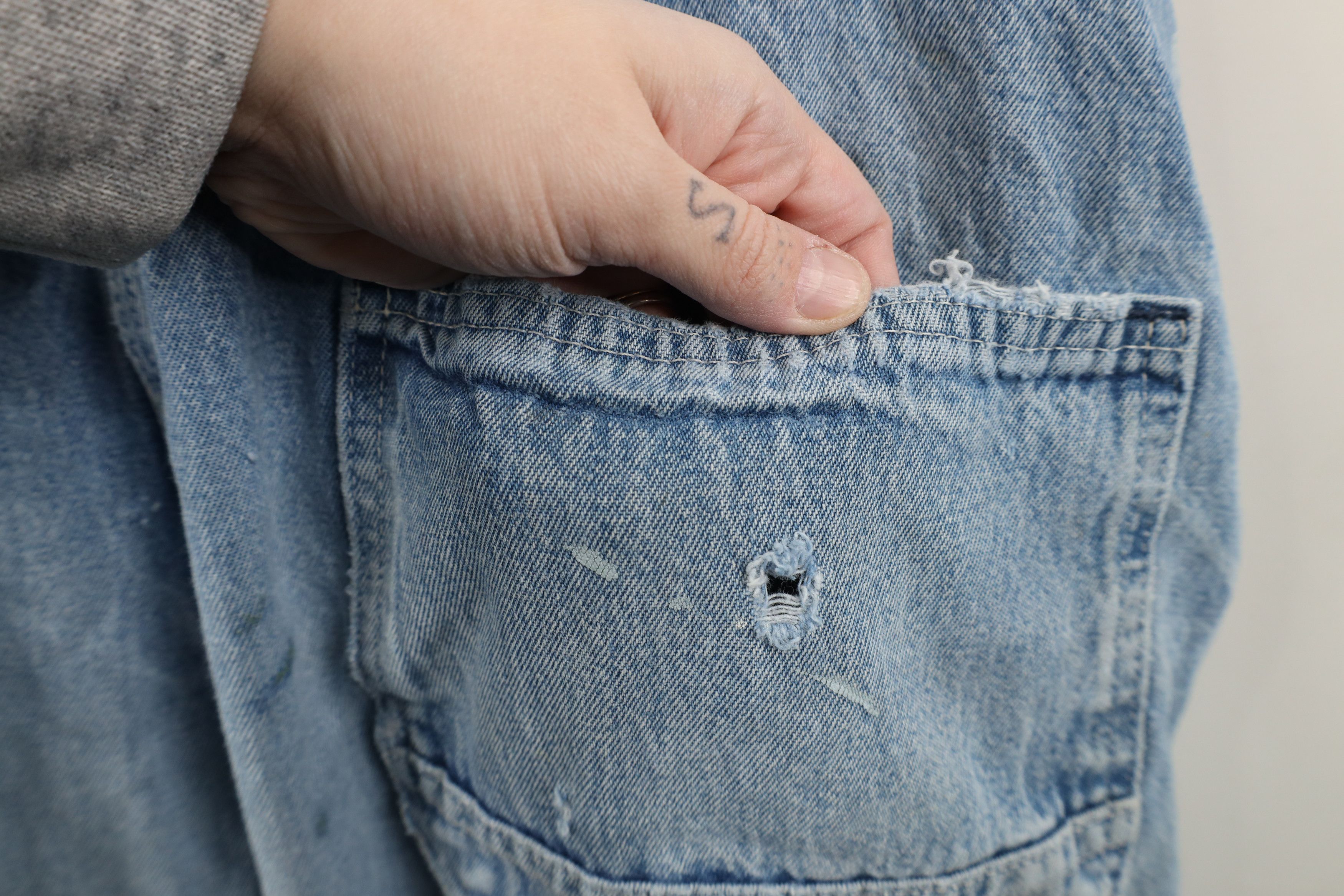 Vintage Vintage 90s Streetwear Thrashed Wide Leg Denim Jean Overalls Size US 40 / EU 56 - 18 Thumbnail
