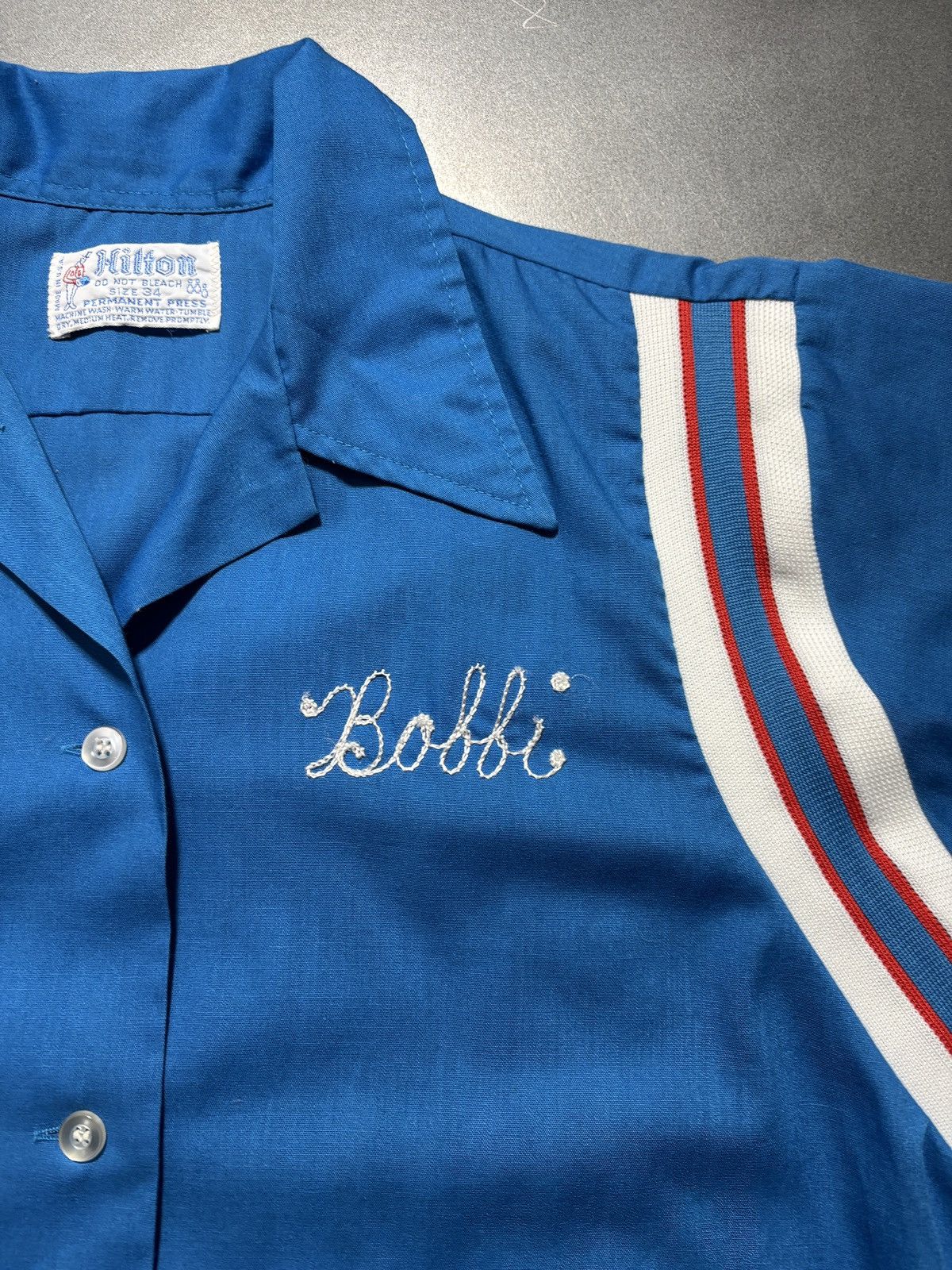 Vintage 1960s Chain Stitched Bowling Shirt Hilton USA Vintage Summer Size US S / EU 44-46 / 1 - 4 Thumbnail