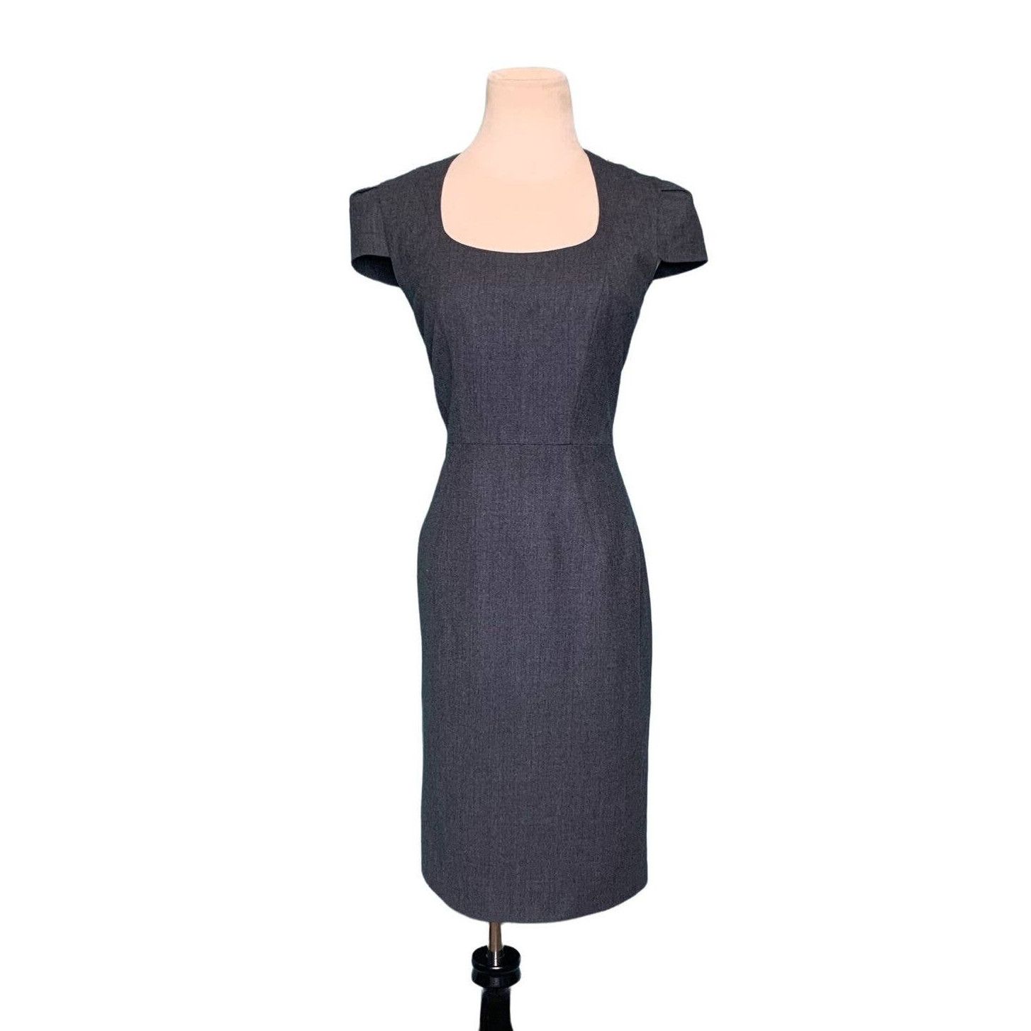 image of Hobbs London Gray Wool Short Sleeves Sheath Dress Size 8 in Grey, Women's