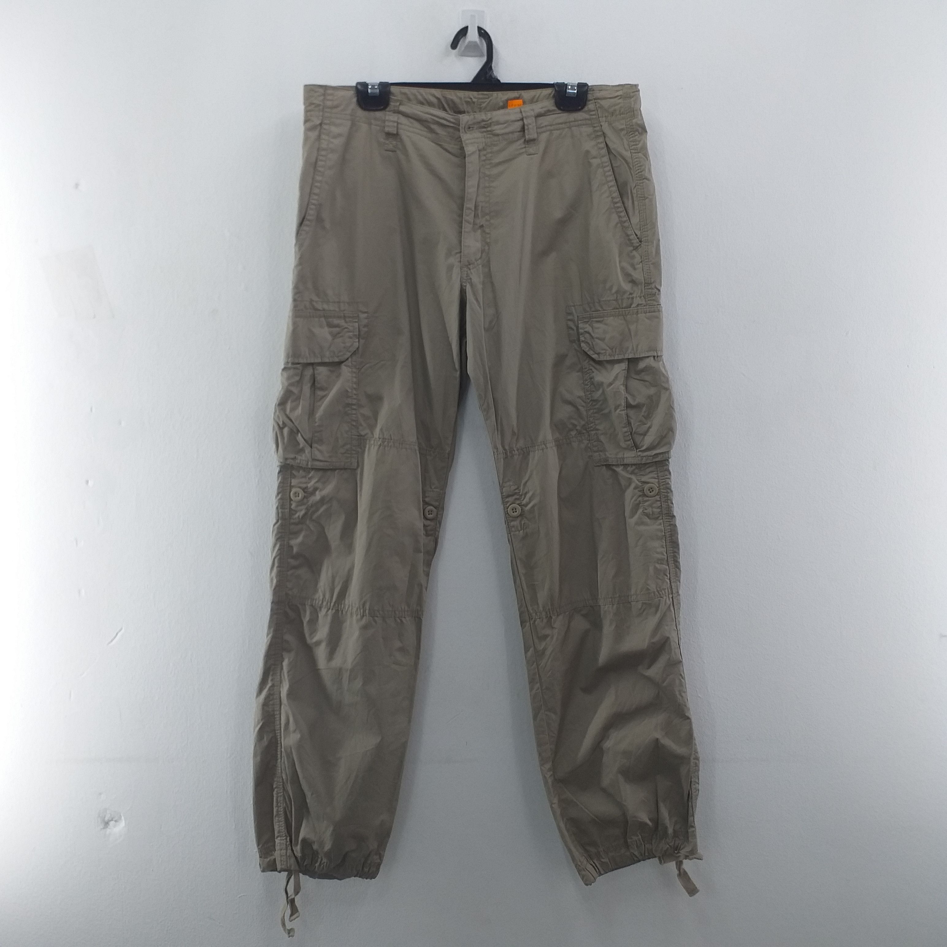 Japanese Brand Uniqlo Japanese Brand Cargo Pocket Pants 35 x 32 CP030 Size US 35 - 1 Thumbnail