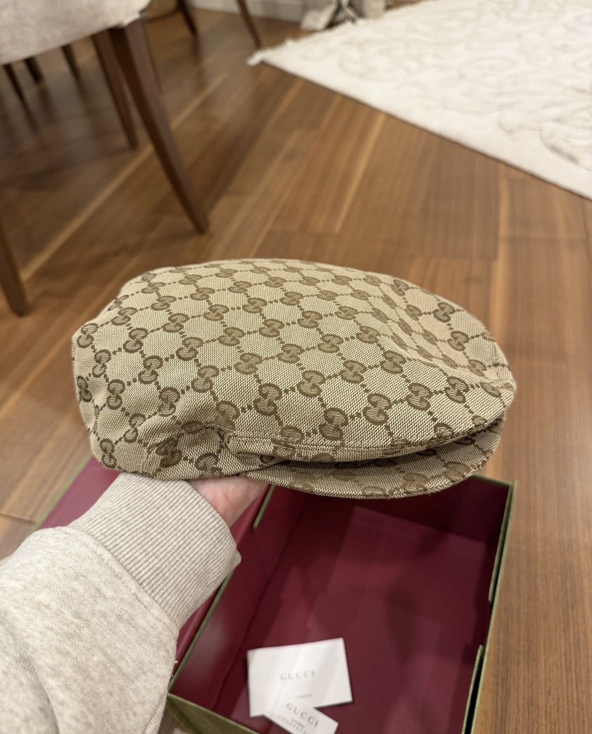 Gucci *NEW* GUCCI GG Monogram Flat Cap Hat Logo Demna Runway Size ONE SIZE - 1 Thumbnail