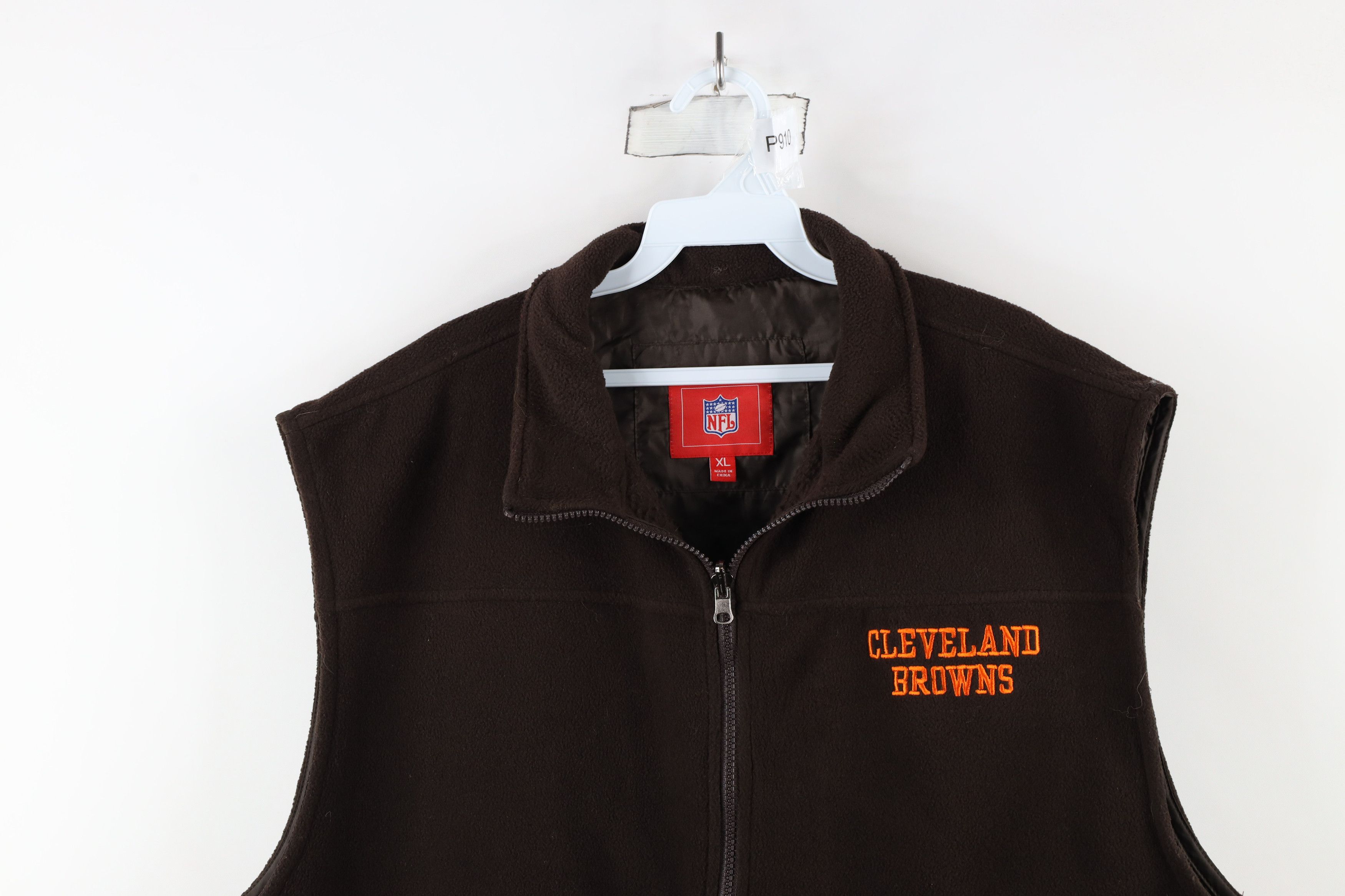 Vintage Vintage NFL Browns Football Fleece Vest Jacket Brown Size US XL / EU 56 / 4 - 2 Thumbnail