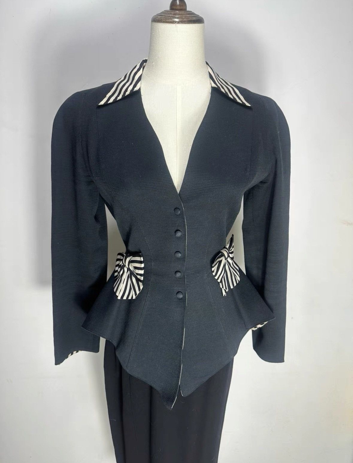 Thierry Mugler Thierry Mugler Blazer Size XS / US 0-2 / IT 36-38 - 2 Thumbnail