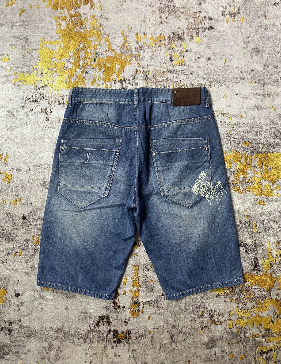 Andy Warhol × Le Grande Bleu (L.G.B.) Y2K Andy Warhol Short Pants Size US 32 / EU 48 - 2 Thumbnail