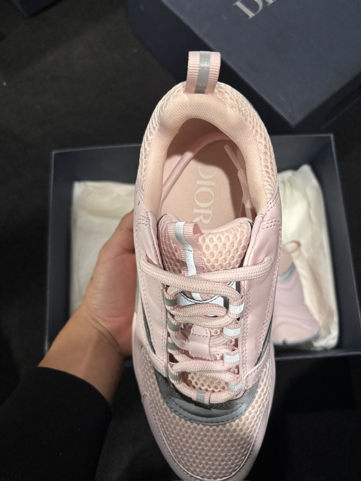 Dior DIOR B22 PINK WORN ONCE SIZE 40EU Size US 7 / EU 40 - 5 Thumbnail