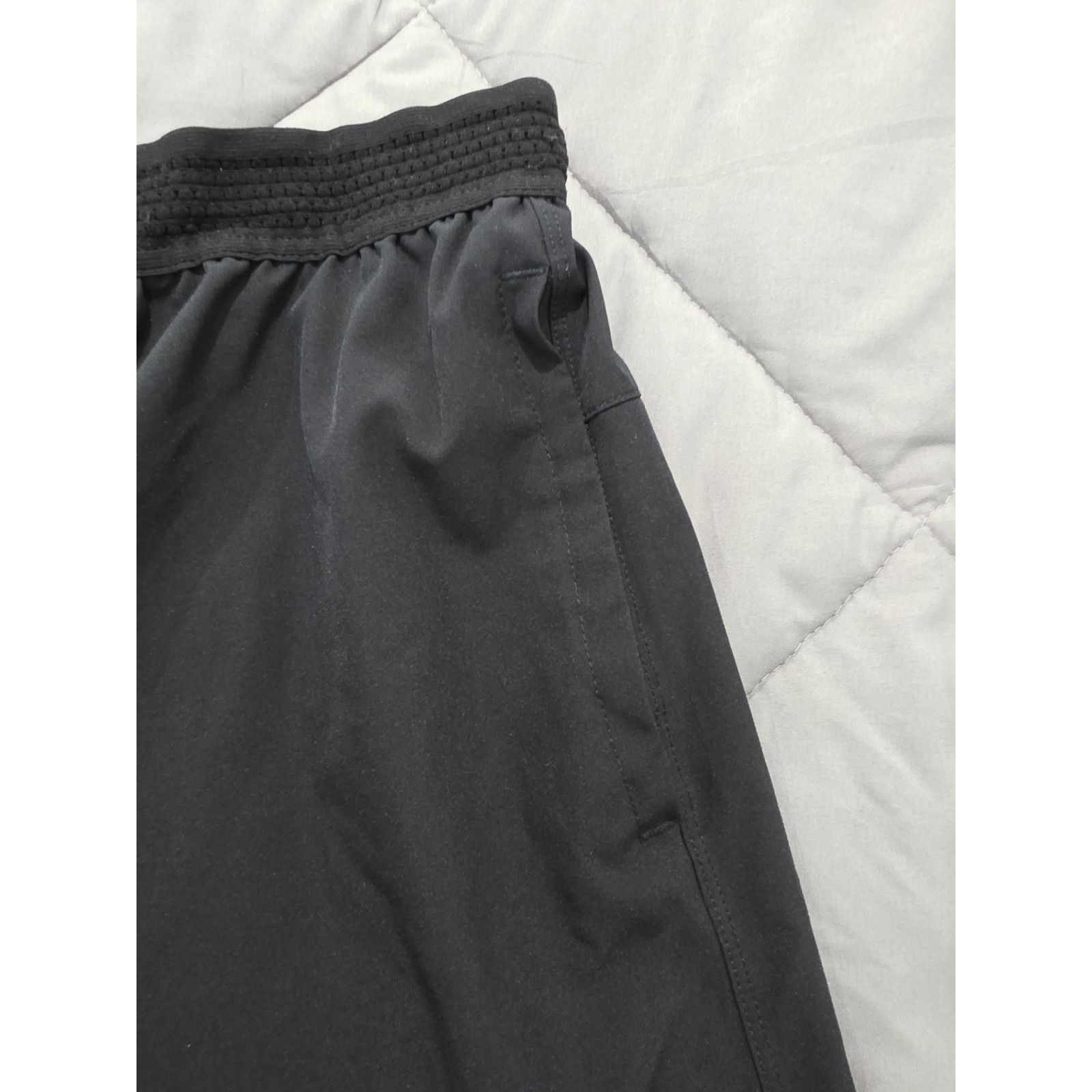 Fabletics Mens Fabletics Short Size Medium Black Athletic Shorts good Size US 32 / EU 48 - 3 Thumbnail
