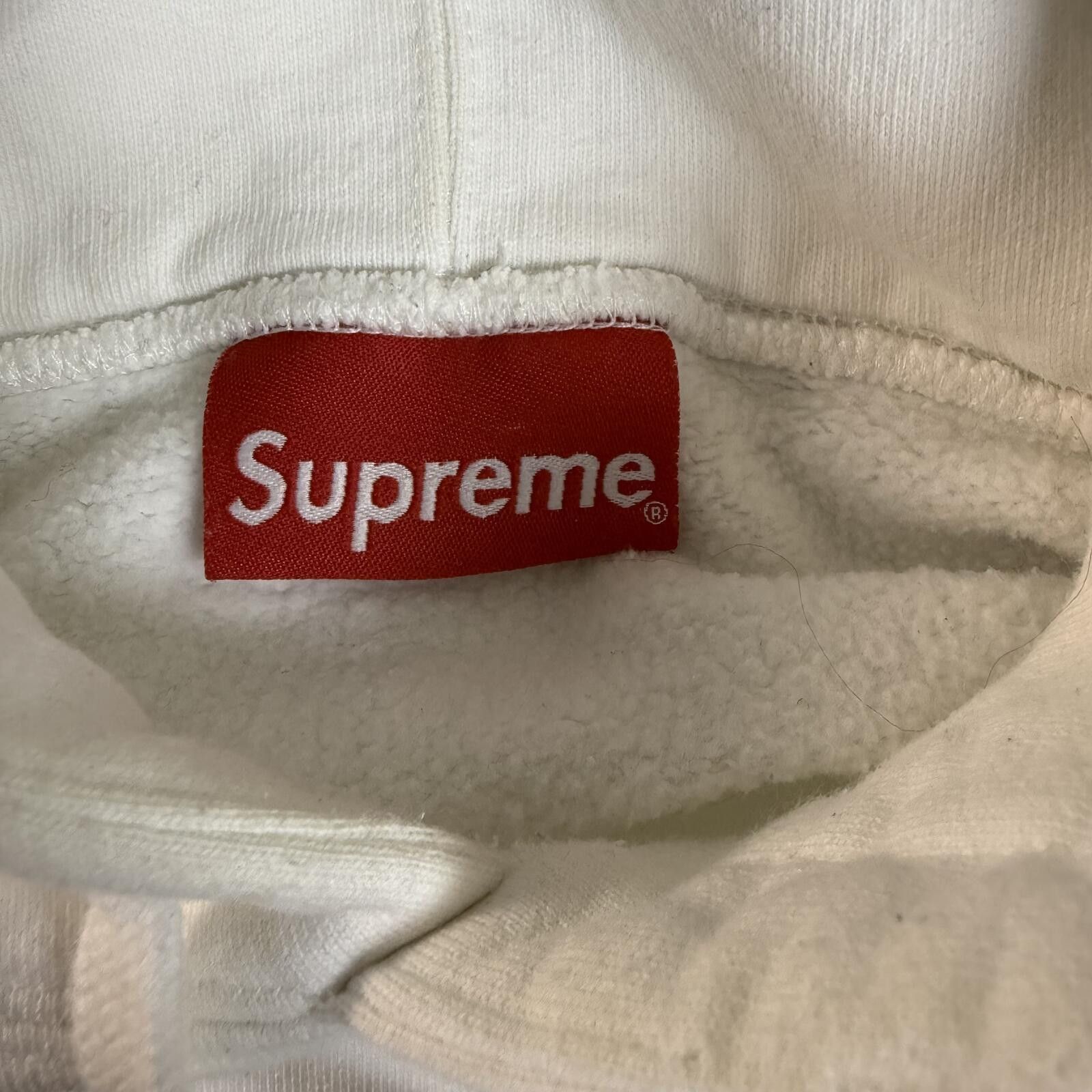 Supreme Supreme Striped Logo Pullover Hoodie White Large Size US L / EU 52-54 / 3 - 4 Thumbnail