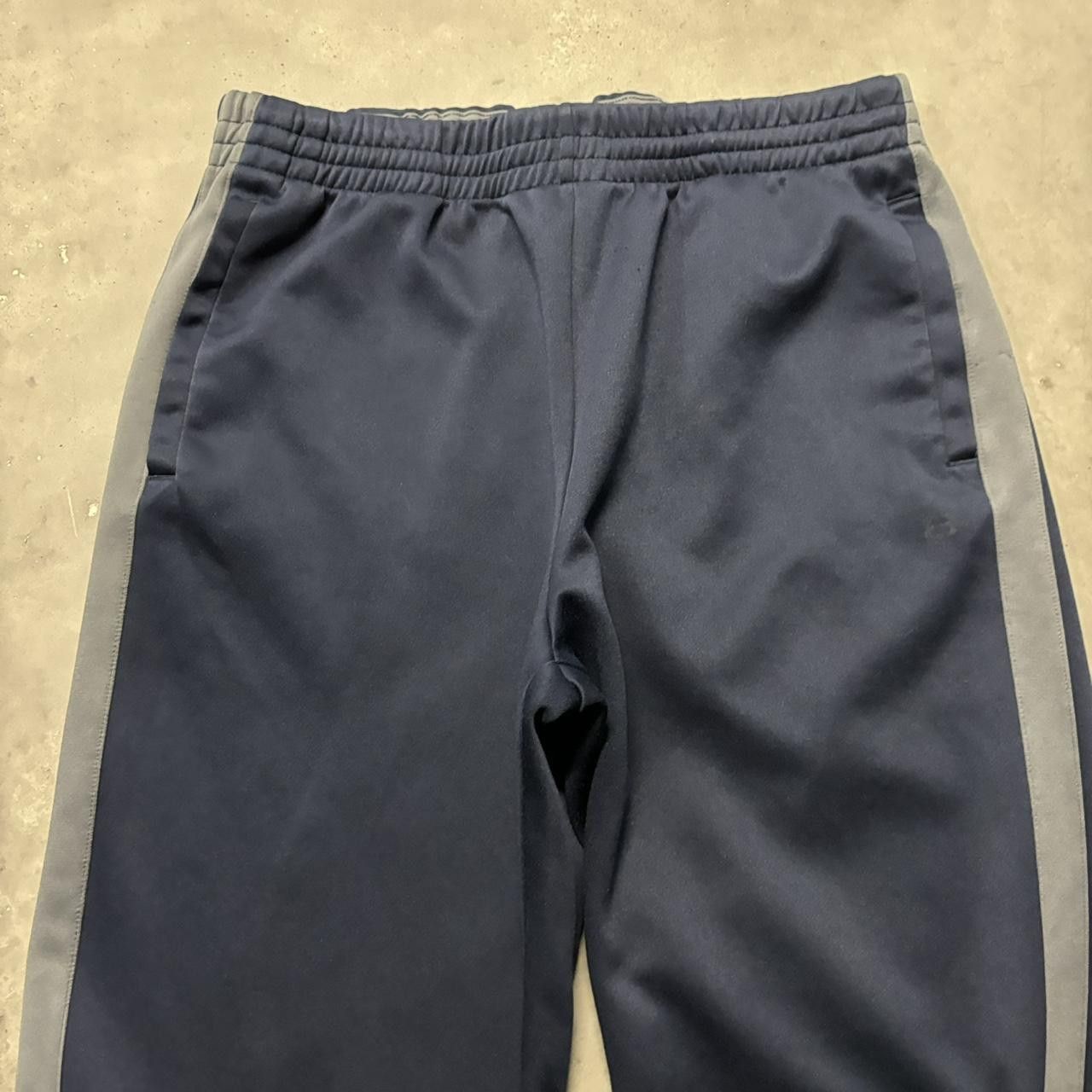 Japanese Brand × Vintage Crazy Vintage Y2K/2000s Navy Blue Grey Striped Drill Athletic Essential Sweatpants! Size US 32 / EU 48 - 3 Thumbnail