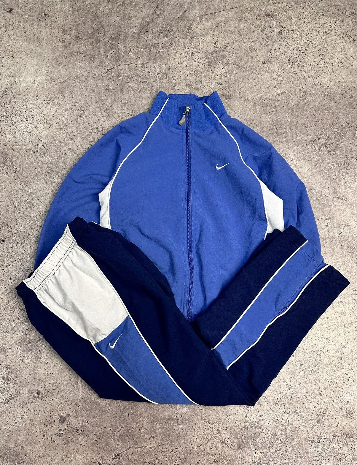 Nike Vintage Nike Track Suits kids Nylon Y2K 90s Size 10 years Size US XXS / EU 40 - 13 Thumbnail