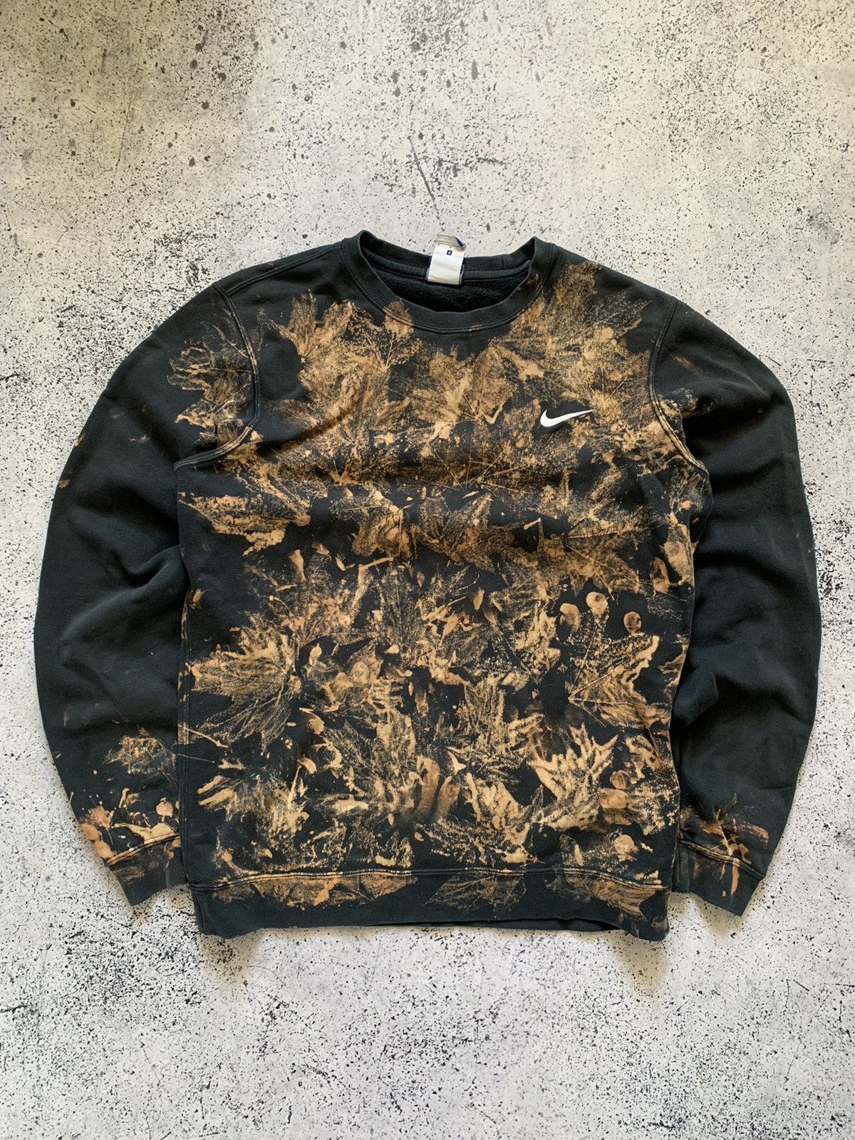 Nike Vintage Nike Custom Baggy Sweatshirt Mini Swoosh Y2K USA Size US S / EU 44-46 / 1 - 1 Thumbnail