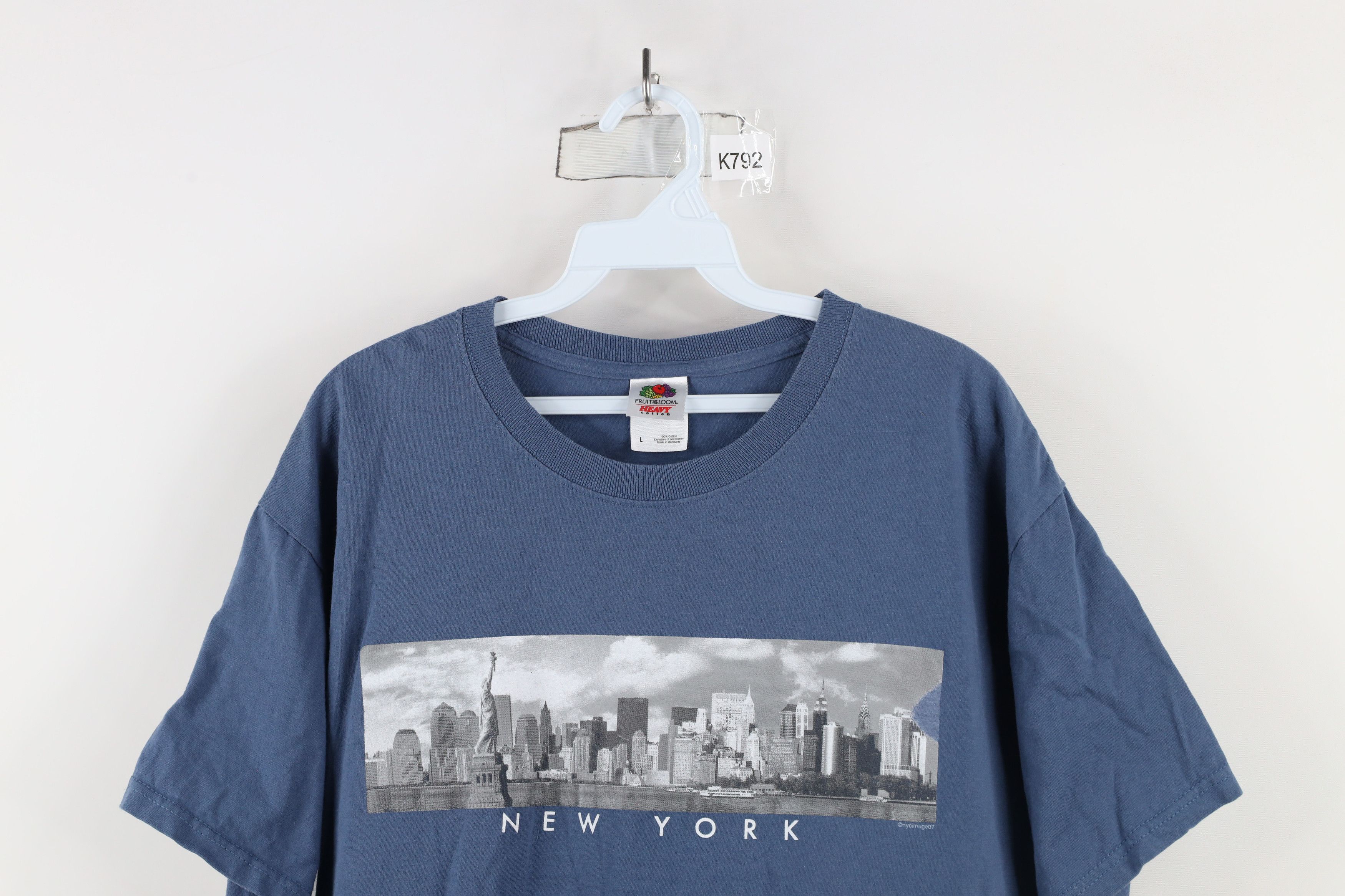 Vintage Vintage Y2K Streetwear New York City Box Logo T-Shirt Blue Size US L / EU 52-54 / 3 - 2 Thumbnail