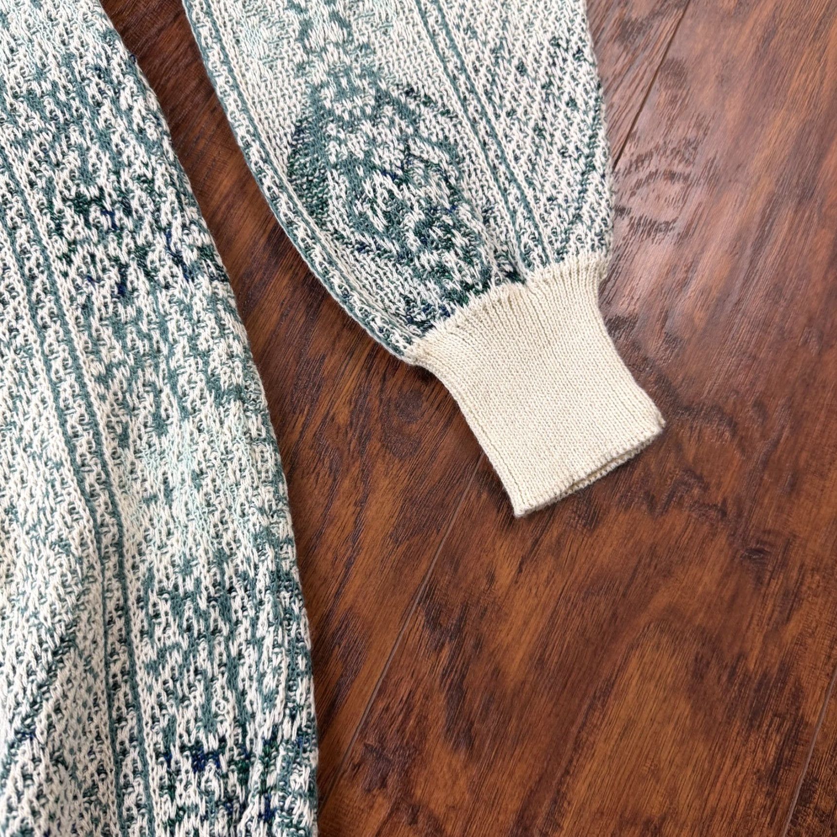 Vintage Bruno Ferrari Sweater Men L Green Knit V-Neck Pullover Long Sleeve Made in Italy Size US L / EU 52-54 / 3 - 3 Thumbnail