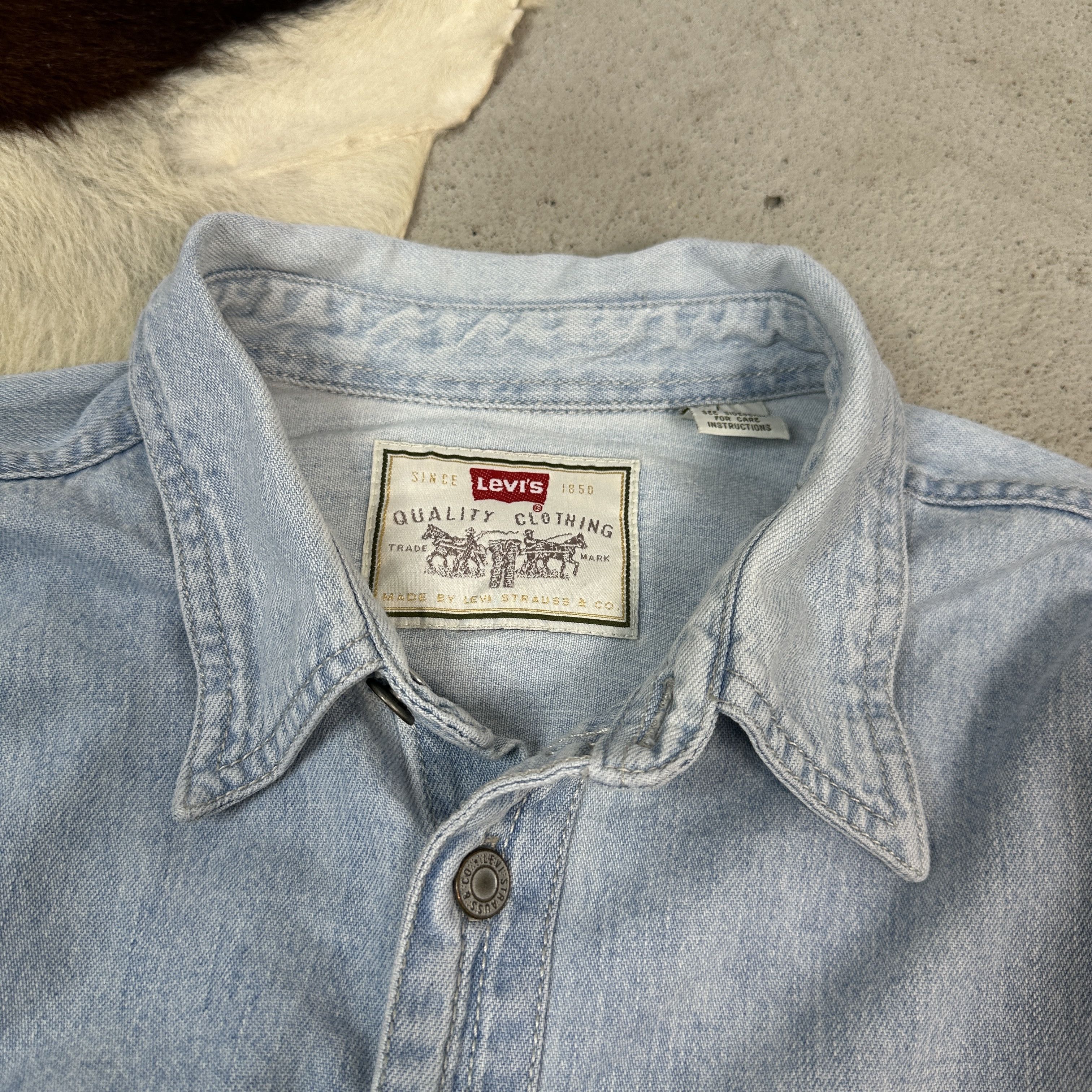 Levi's × Vintage Vintage Denim Casual Y2K Overshirt Levi’s Shirt Size US L / EU 52-54 / 3 - 3 Thumbnail