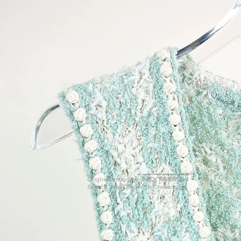 Chanel Chanel 23S white and green tweed sleeveless vest jacket Size XXS / US 00 / IT 34 - 3 Thumbnail