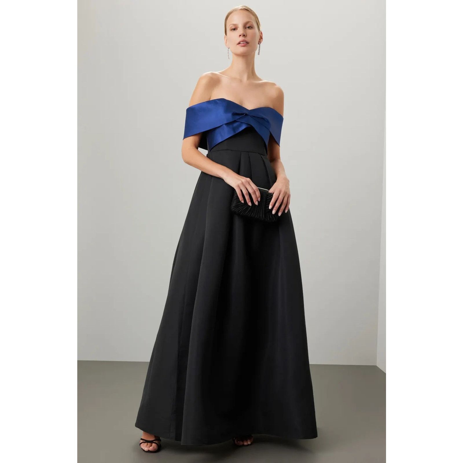 Sachin & Babi SACHIN + BABI “Kelli” Off-the-Shoulder Gown Size XS / US 0-2 / IT 36-38 - 1 Thumbnail