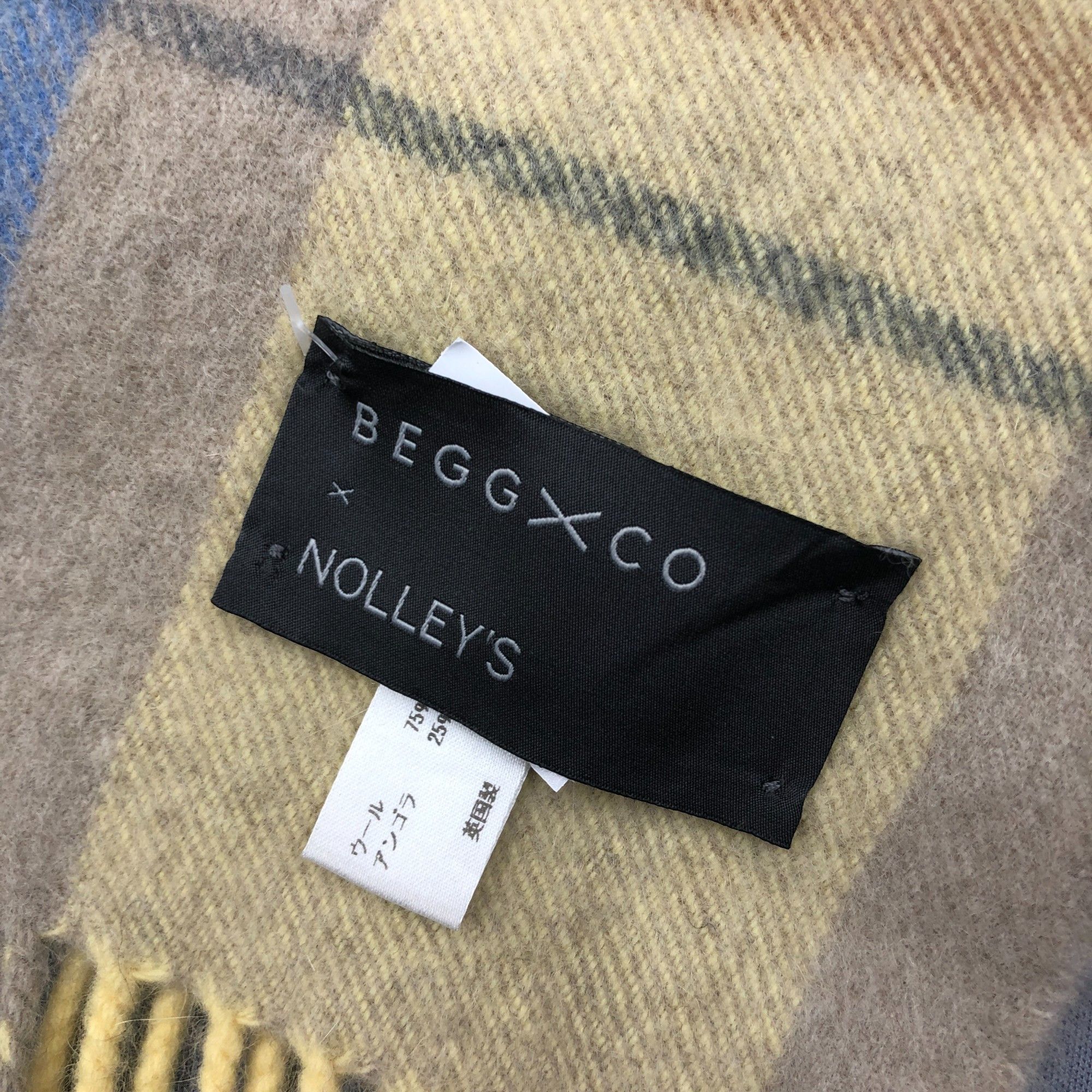 Begg x Co Vintage BEGG X CO Scarf Muffler Wool Plaid Scarves Size ONE SIZE - 4 Thumbnail