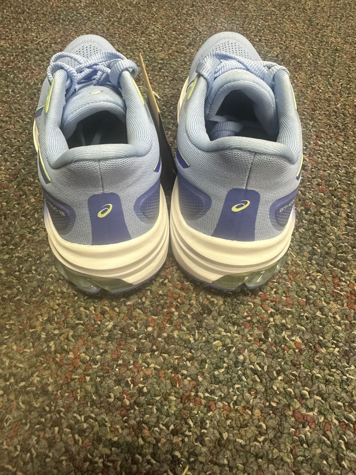 Asics ASICS GT-1000 12 **PRICE FLEXIBLE** Size US 6 / IT 36 - 6 Thumbnail