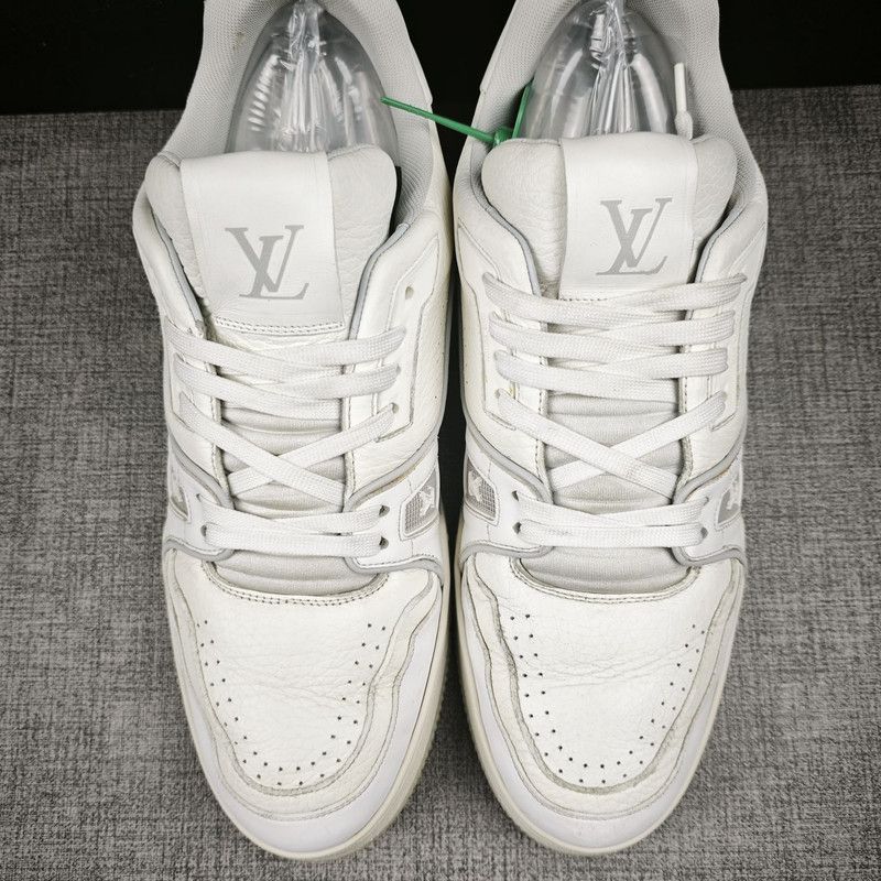 Louis Vuitton Louis Vuitton Trainer White Low-Top Fashion Sneakers - Size US 9.5 / EU 42-43 - 4 Thumbnail
