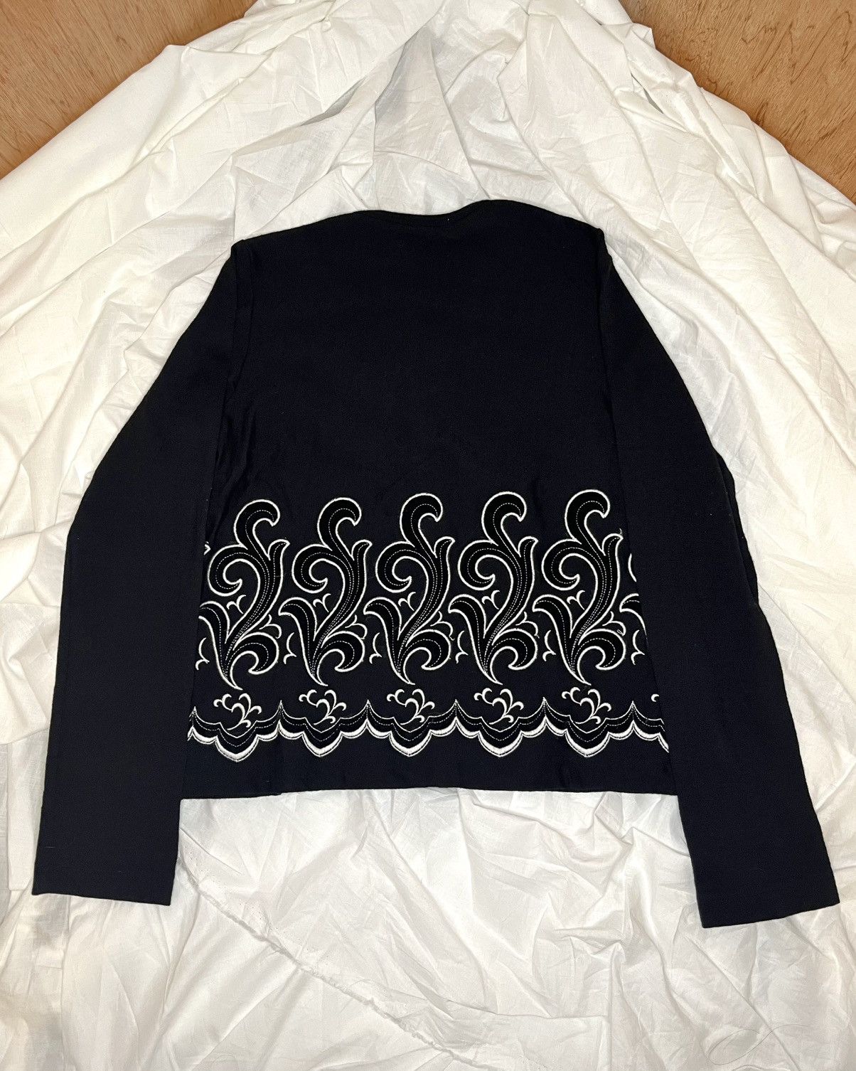 Comme des Garcons Comme des Garcons AD2001 Baroque Velvet Embroidery Cardigan Size ONE SIZE - 2 Thumbnail