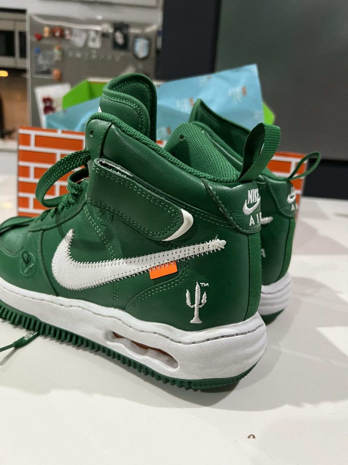 Nike × Off-White × Virgil Abloh Off-White Nike Air Force 1 Mid SP LTHR pine green Size US 9 / EU 42 - 14 Thumbnail