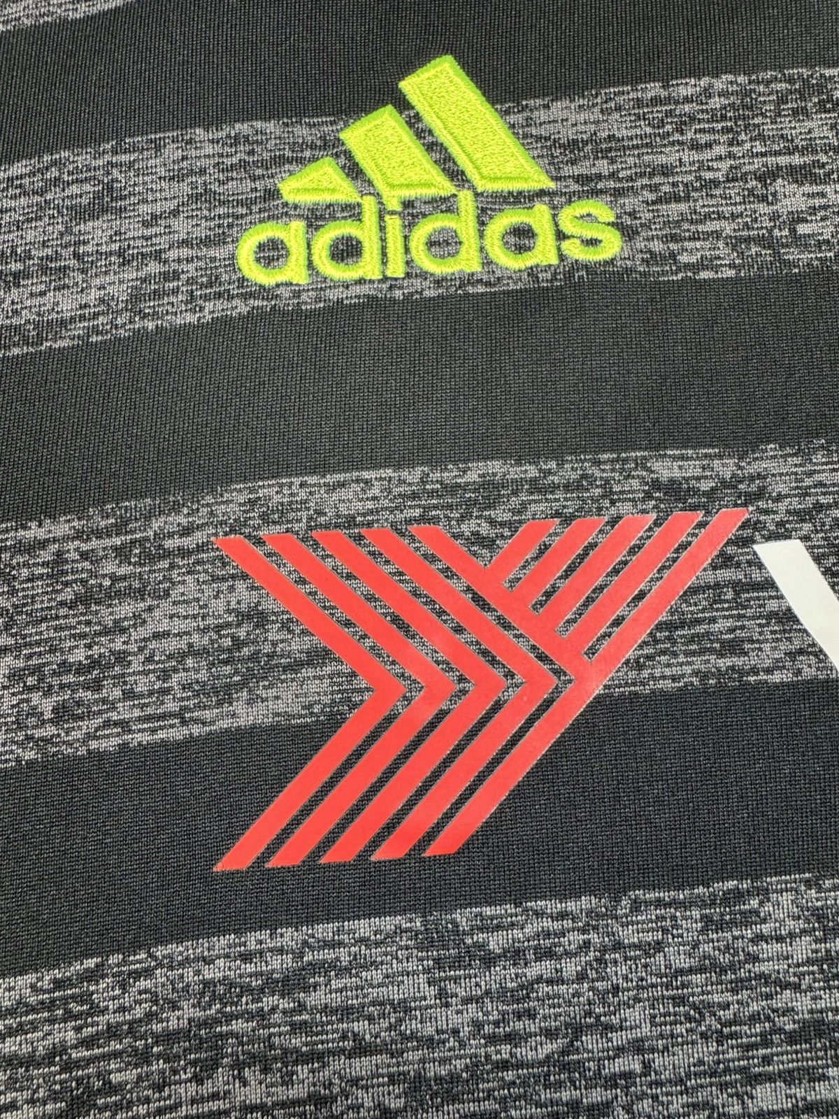 Adidas Adidas Chelsea FC 2016 2017 Away Jersey Long Sleeve Size 2XL Size US XXL / EU 58 / 5 - 9 Thumbnail