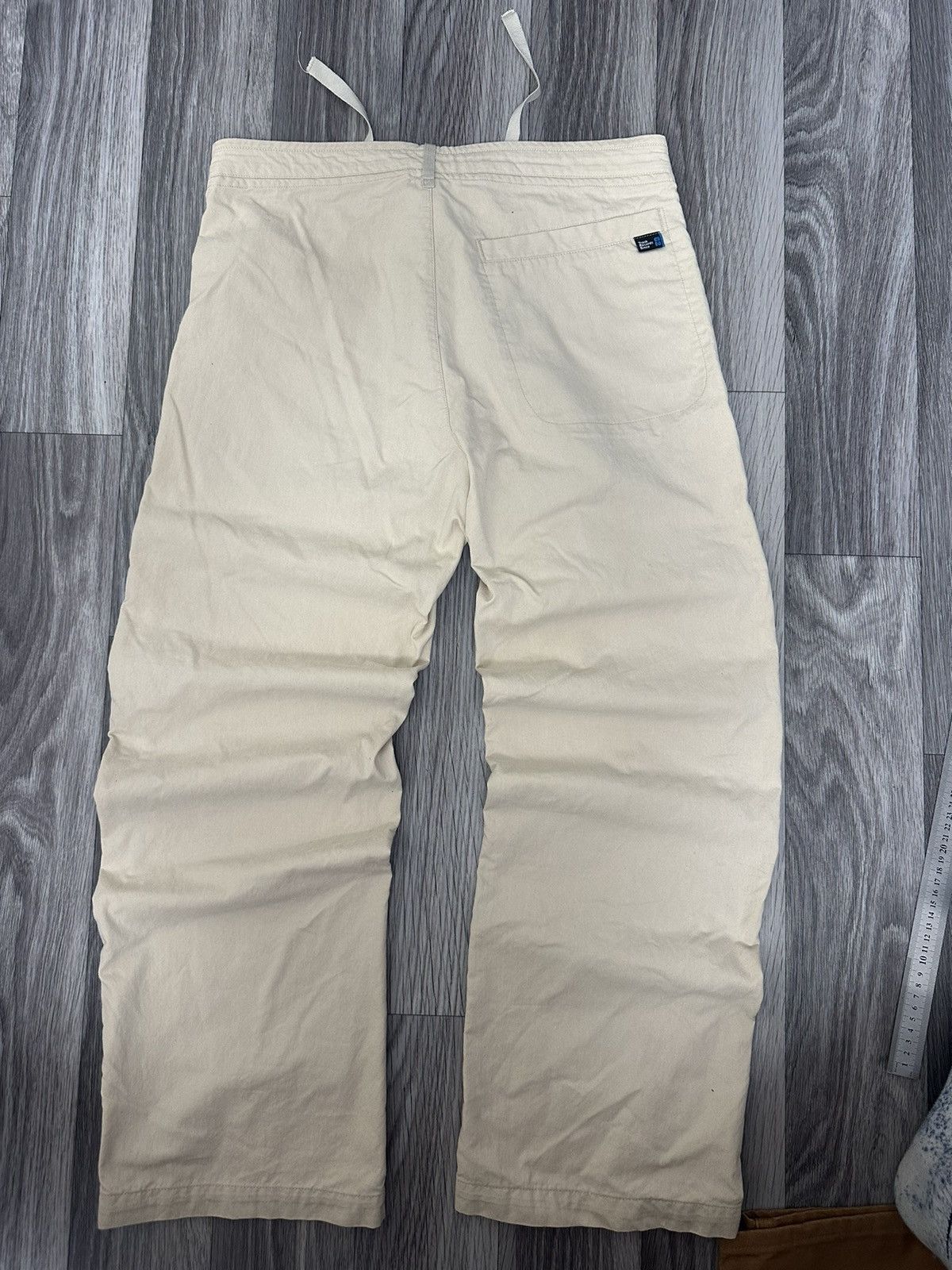 Nike × Vintage Nike Vintage Beige Baggy Sweatpants hype tn shox 90s Size US 32 / EU 48 - 7 Thumbnail
