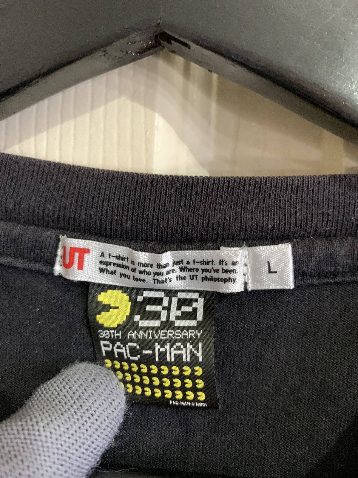 Uniqlo Uniqlo X Peter Saville X Pac Man 30th Anniversary Shirt Size US L / EU 52-54 / 3 - 2 Thumbnail