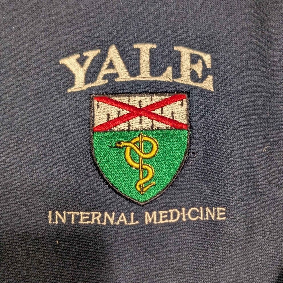 Champion Yale Internal medicine Champion Reverse Weave Sweatshirt 2XL Size US XXL / EU 58 / 5 - 3 Thumbnail