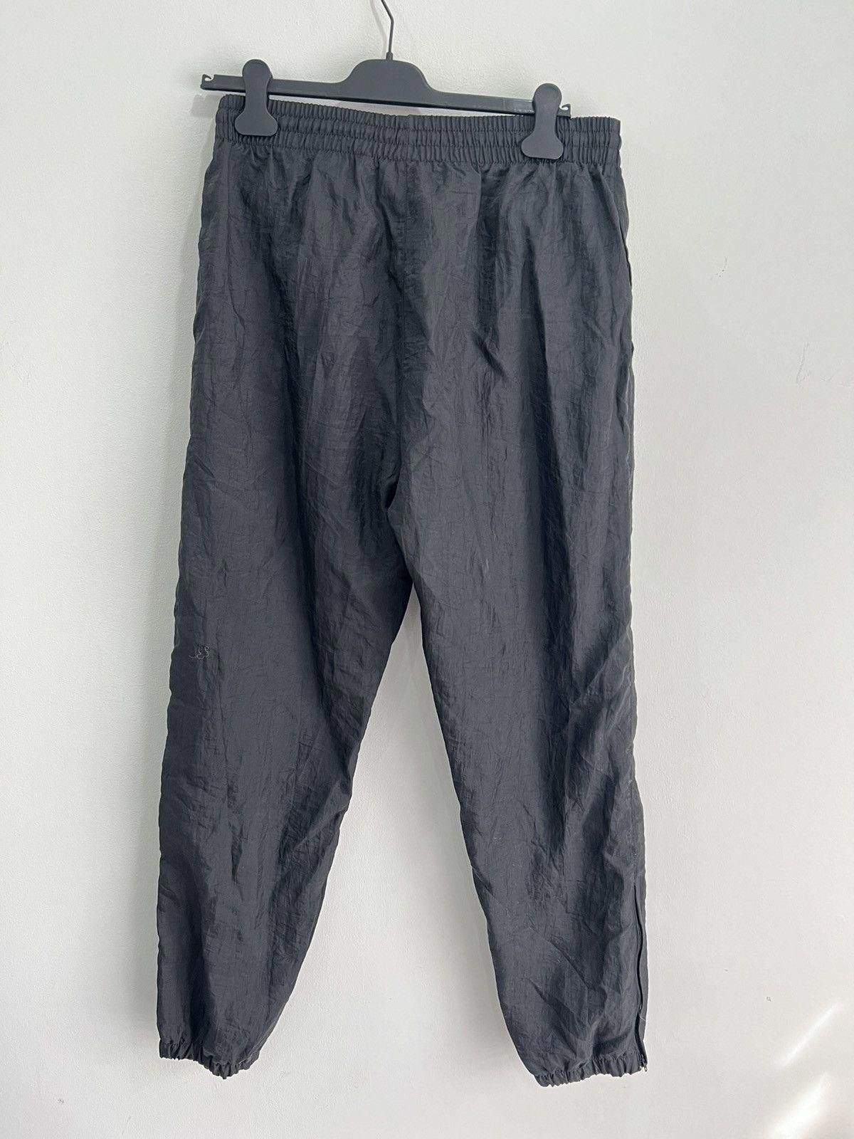 Vintage Vintage 90s Reebok Nylon Pants L Size US 34 / EU 50 - 2 Thumbnail