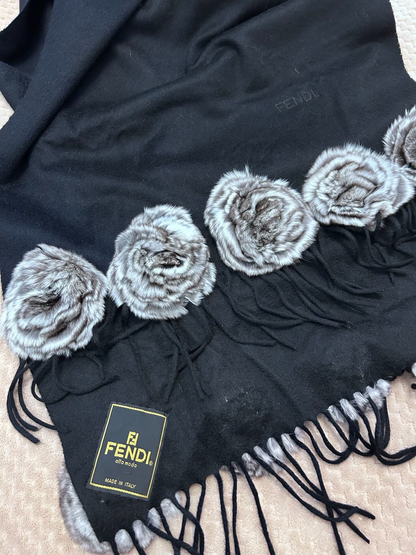 Fendi Fendi Totoro Cashmere Shawl Size ONE SIZE - 1 Thumbnail