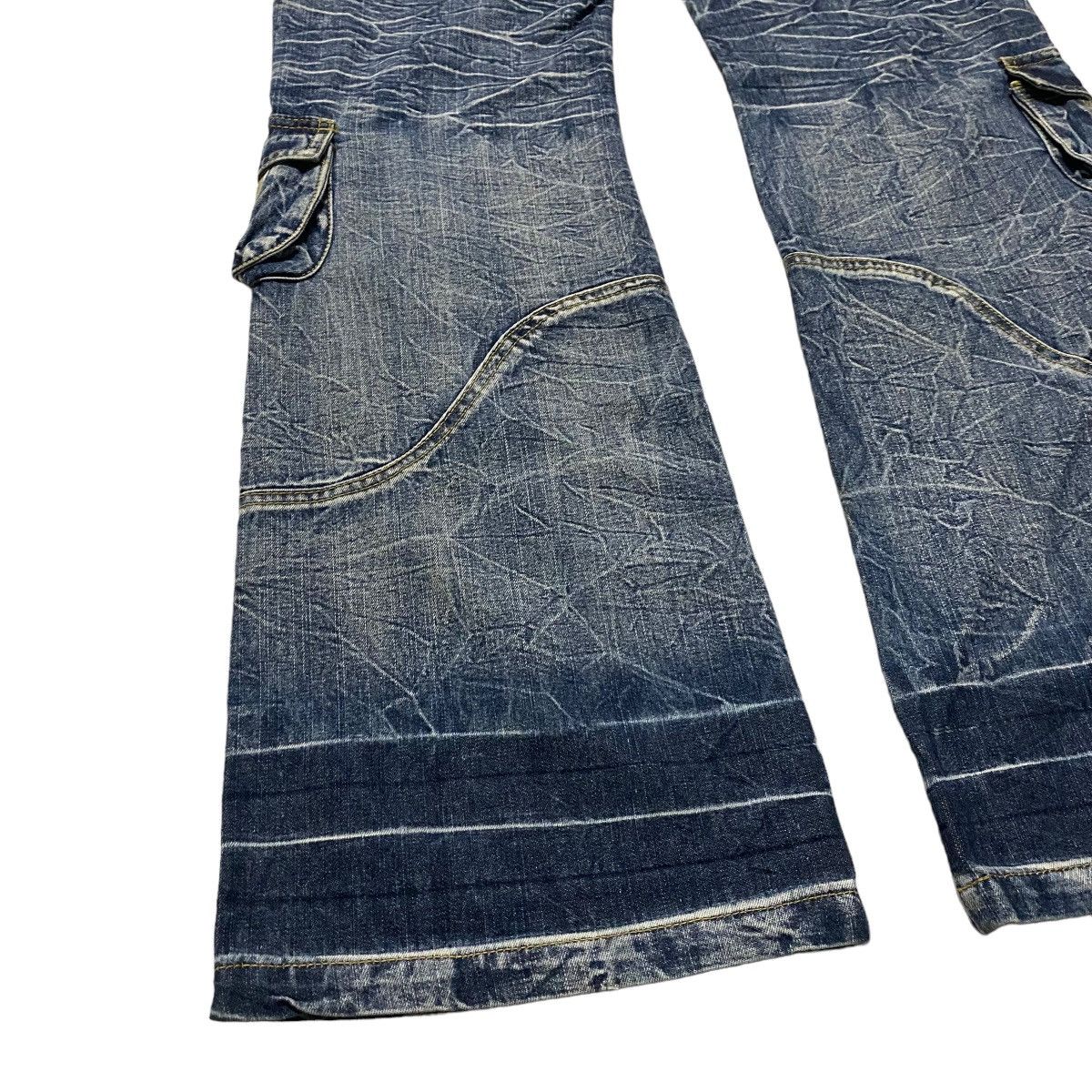 Japanese Brand Japanese Brand TOPISM Cargo Denim Flare Pants Bleach Size US 34 / EU 50 - 13 Thumbnail