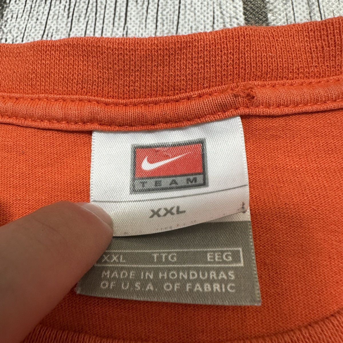 NCAA × Nike × Vintage Vintage Miami Hurricanes tee Size US XXL / EU 58 / 5 - 4 Thumbnail