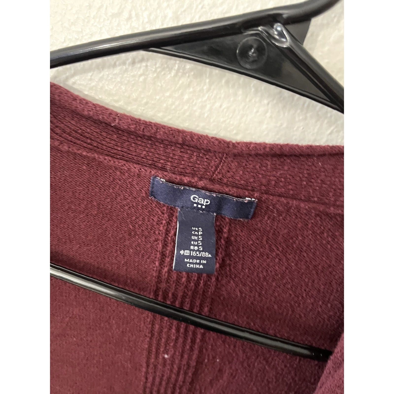 Gap VINTAGE Gap Cardigan Shirt Women Small Burgundy Open Front 90s Retro Knit Sweater Womens Size S / US 4 / IT 40 - 2 Thumbnail