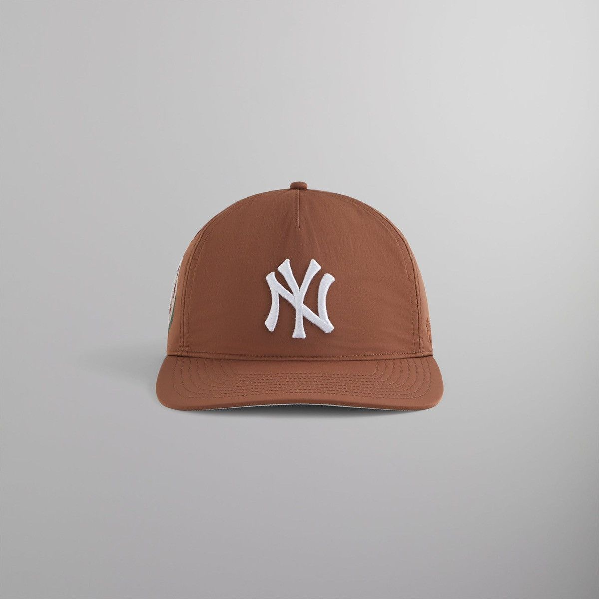 KITH NewYorkYankees Nylon Hitch Snapback