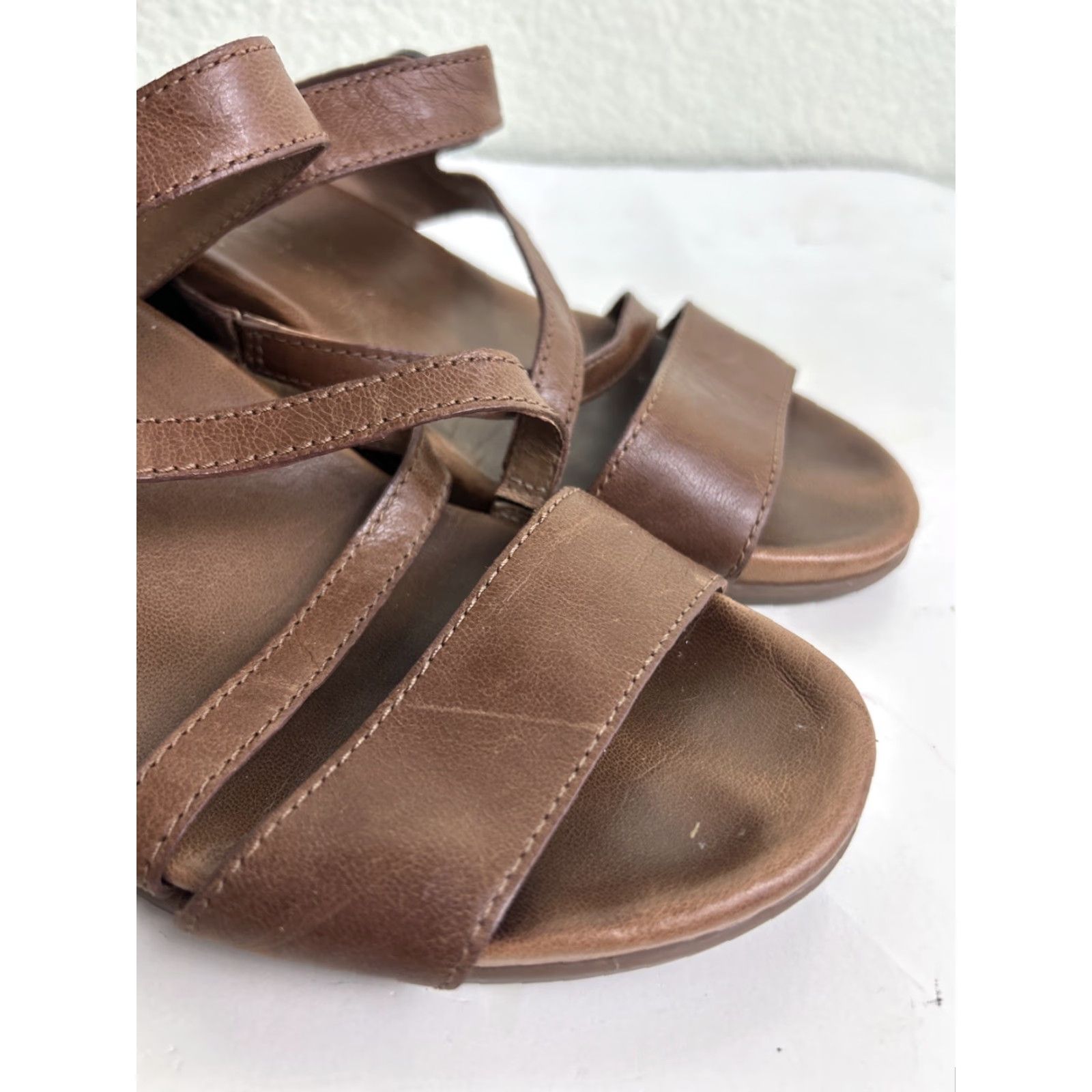 Dansko Dansko Ana Sandals Women Slide Buckle Brown Leather Wedge Heel 40 EU 9.5 US Mens? Womens Size US 10 / IT 40 - 2 Thumbnail