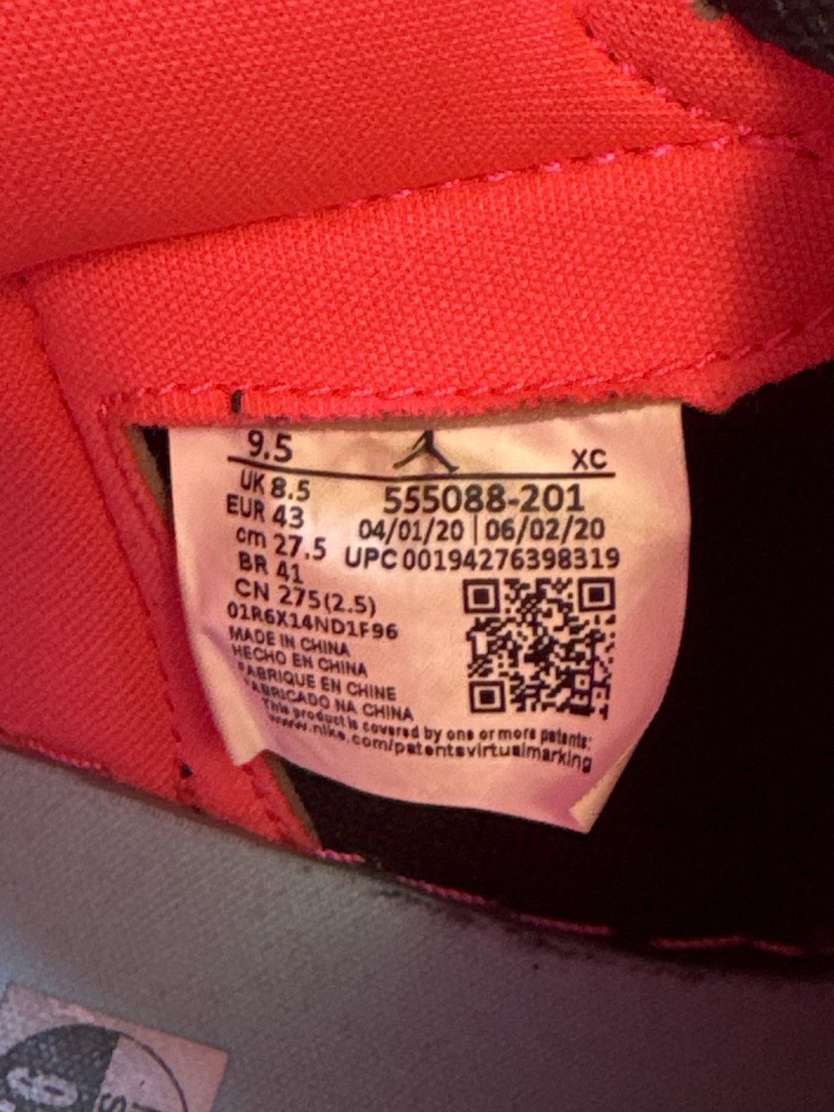 Nike Air Jordan 1 Retro High 'Tokyo Bio Hack' Size US 9.5 / EU 42-43 - 7 Thumbnail