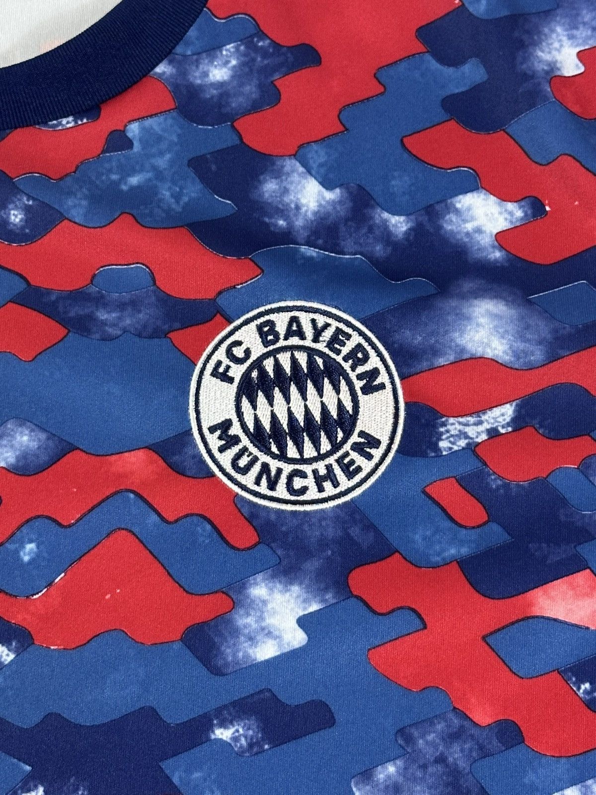 Adidas Adidas Fc Bayern Munich Tee Size US XL / EU 56 / 4 - 3 Thumbnail
