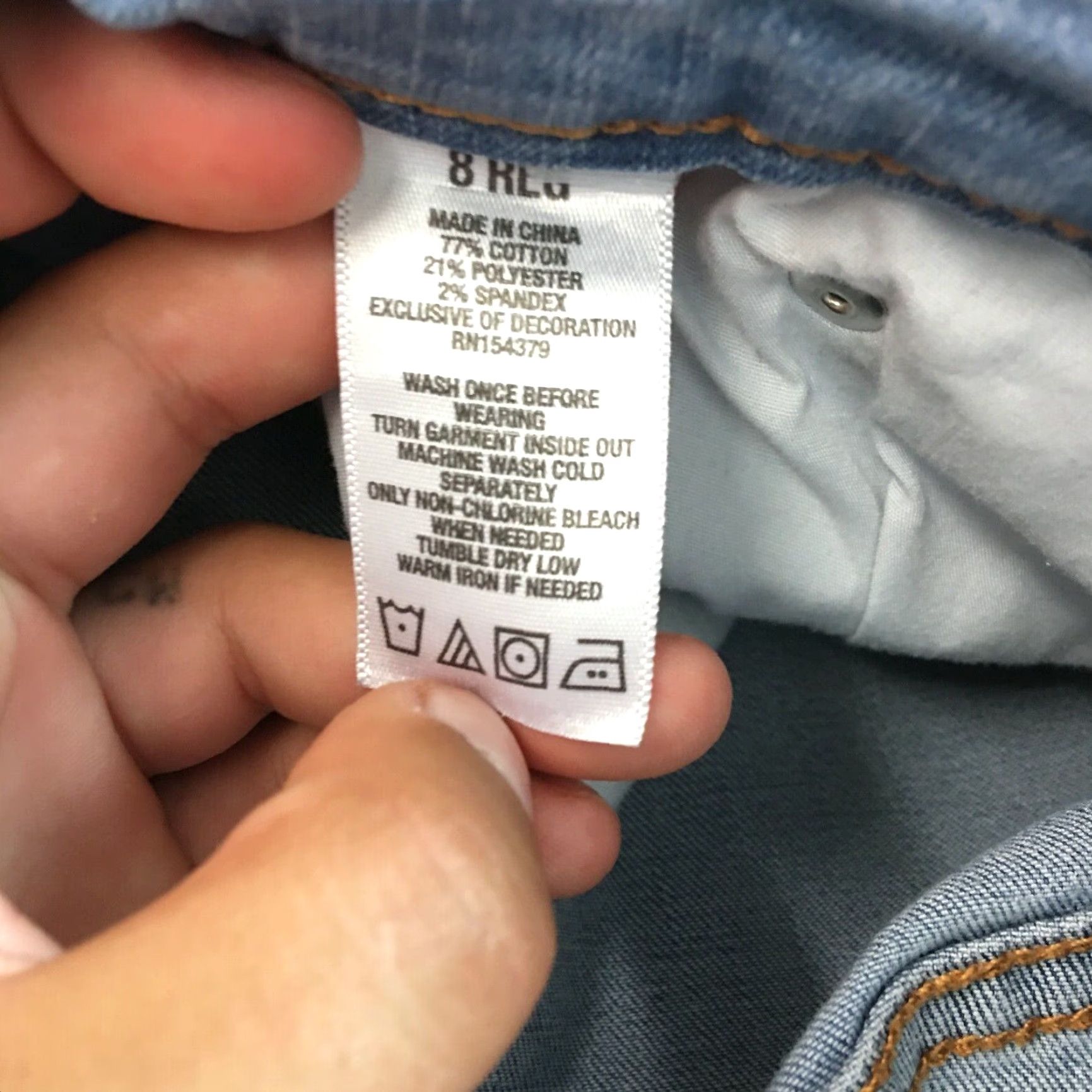 Vintage Aéropostale Jeans Women's Straight Denim Blue Size 8 30x29 Belt Loops 5-Pocket Regular Straight Leg Jeans 77% Cotton 21% Polyester 2% Spandex Size 30" / US 8 / IT 44 - 6 Thumbnail