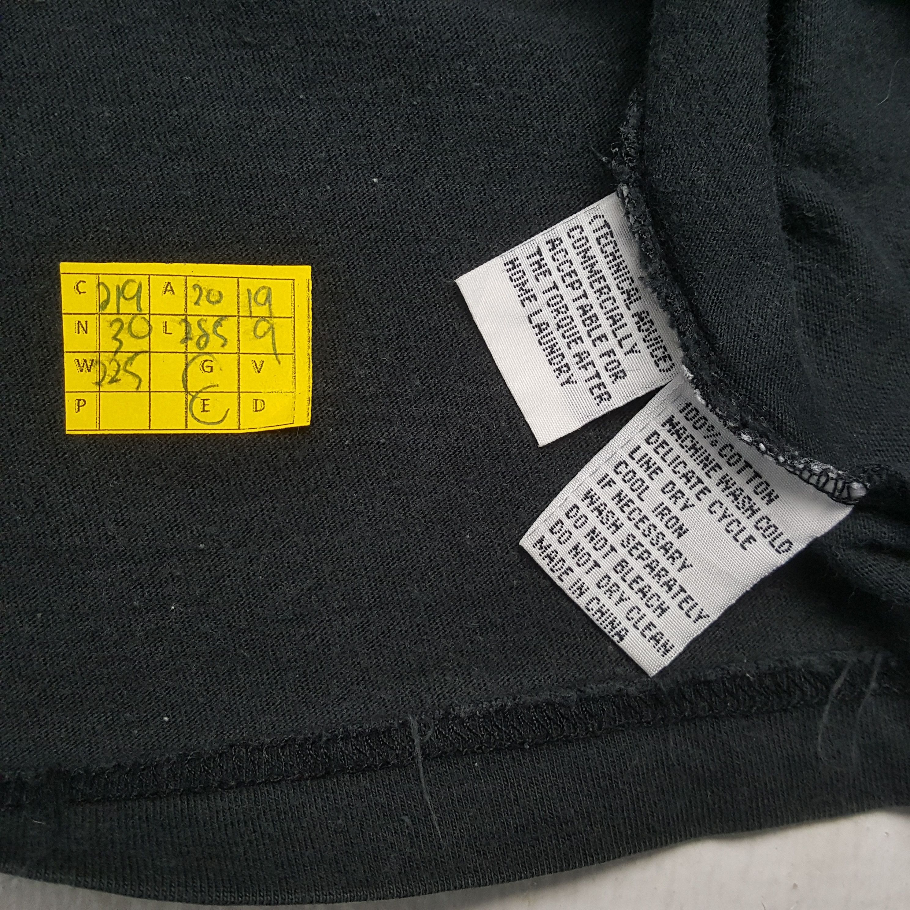 Vintage × Yves Saint Laurent Vintage YVES SAINT LAURENT Italian Fashion Brand T-Shirts Size US M / EU 48-50 / 2 - 5 Thumbnail