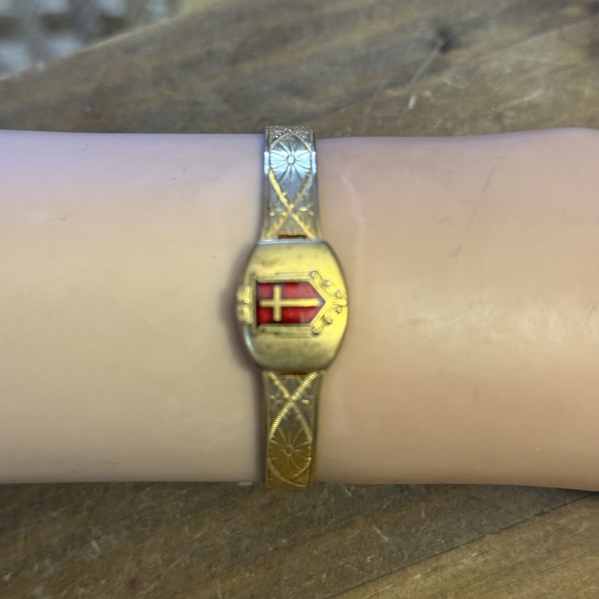 Vintage Vintage gold tone embossed red shield cross cuff bracelet Size ONE SIZE - 3 Thumbnail