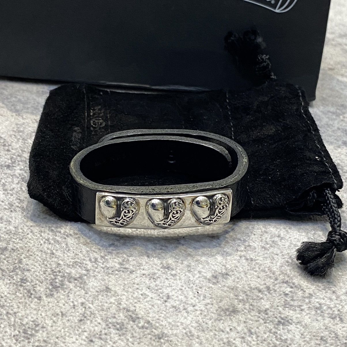Chrome Hearts Chrome Hearts Heart Plate Leather Bracelet silver Size ONE SIZE - 1 Thumbnail