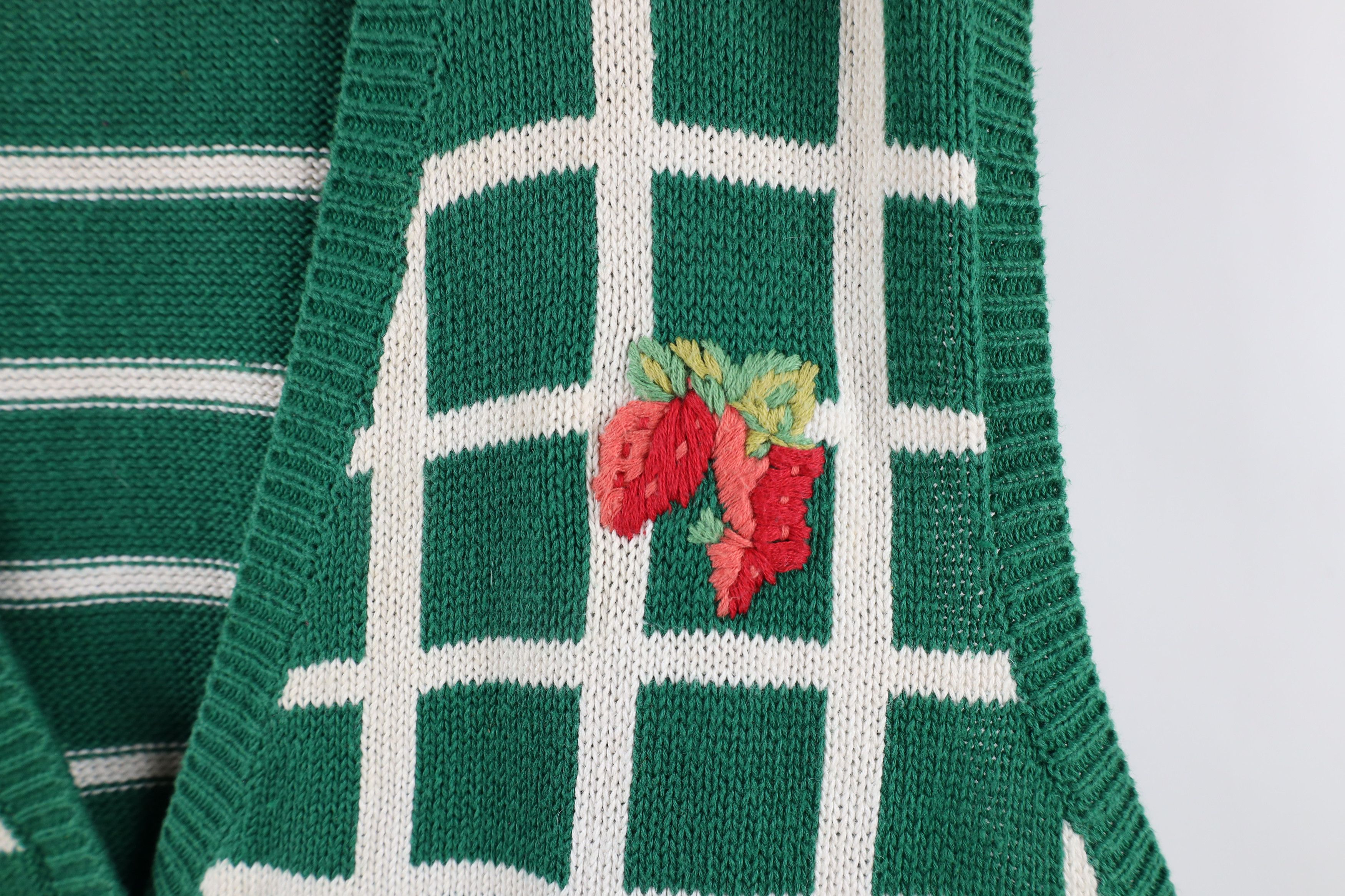 Vintage Vintage 90s Streetwear Embroidered Cardigan Sweater Vest Size 3XL / US 20-22 - 4 Thumbnail