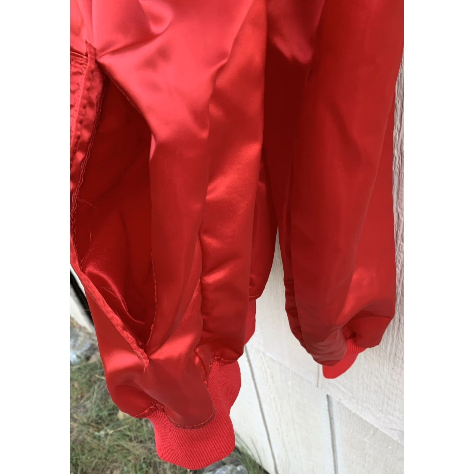 Vintage VINTAGE Black Sheep Embroidered MB Made In USA Red Satin Bomber Jacket XS/S? Size US S / EU 44-46 / 1 - 3 Thumbnail