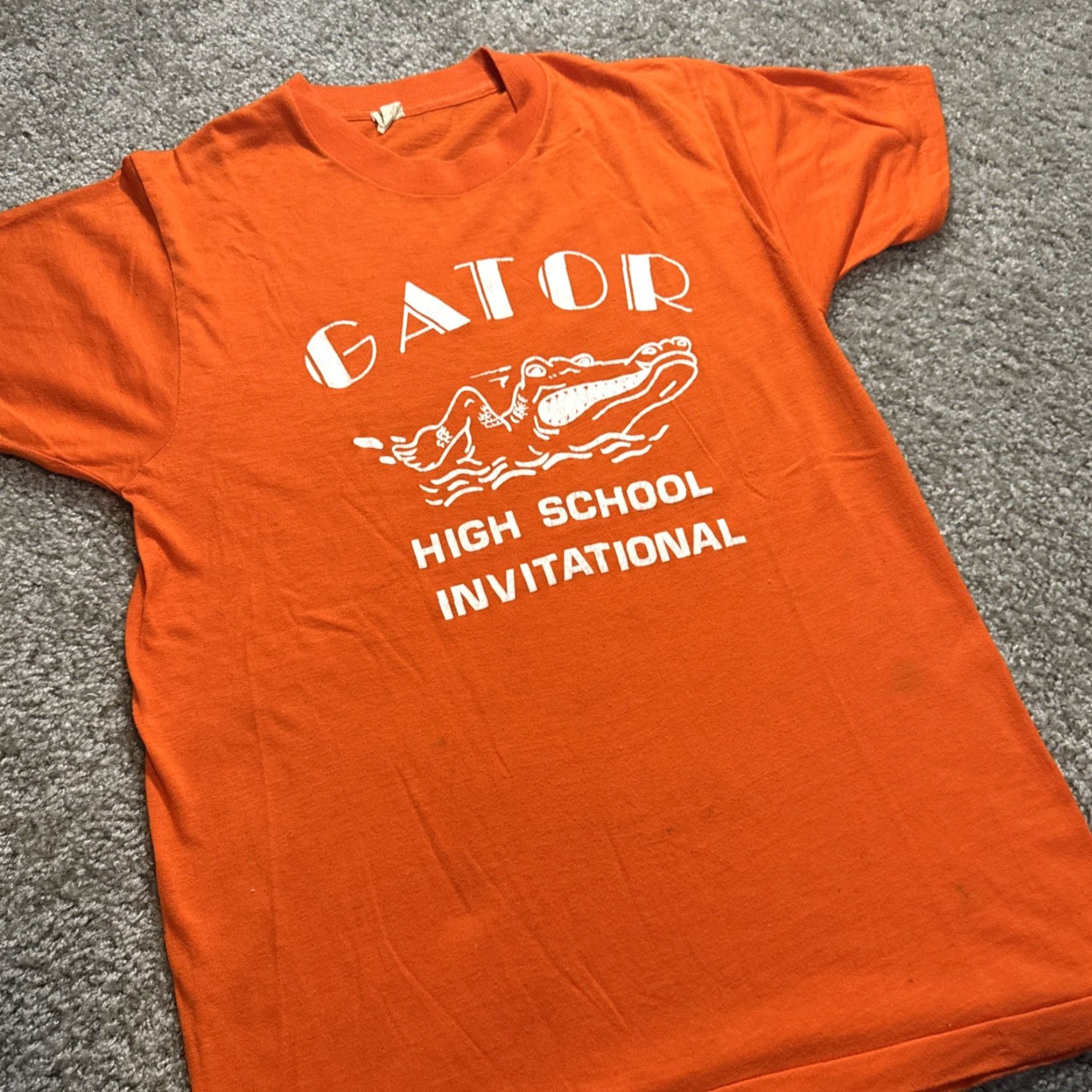 Vintage VINTAGE 80s Florida High School Swimming Gator Tournament Orange T-Shirt Large Size US L / EU 52-54 / 3 - 3 Thumbnail