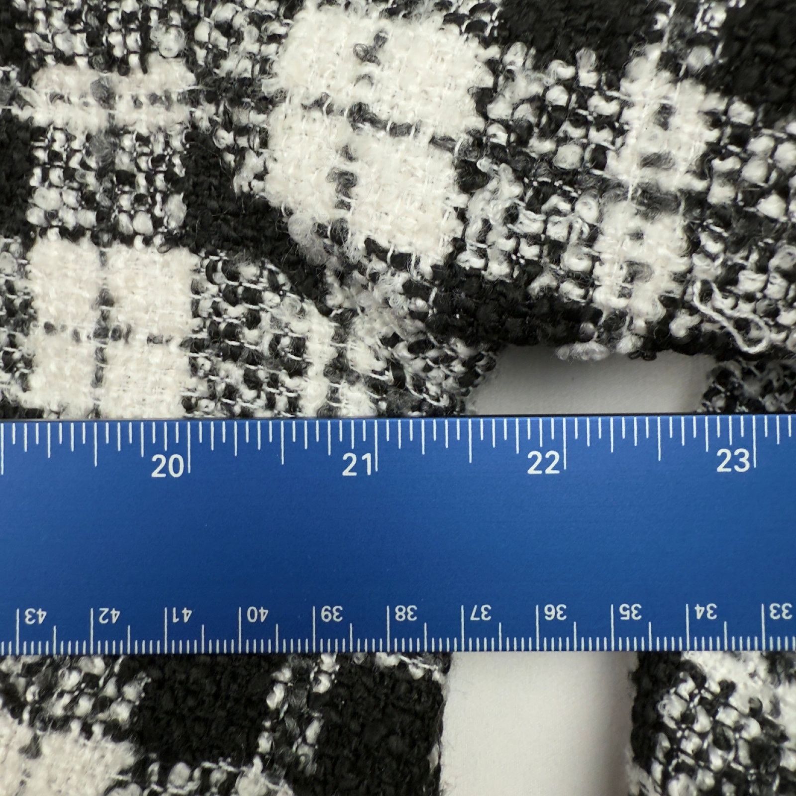 Anthropologie Anthropologie Maeve B/W Plaid Cropped Tweed Bomber Jacket Size L / US 10 / IT 46 - 9 Thumbnail